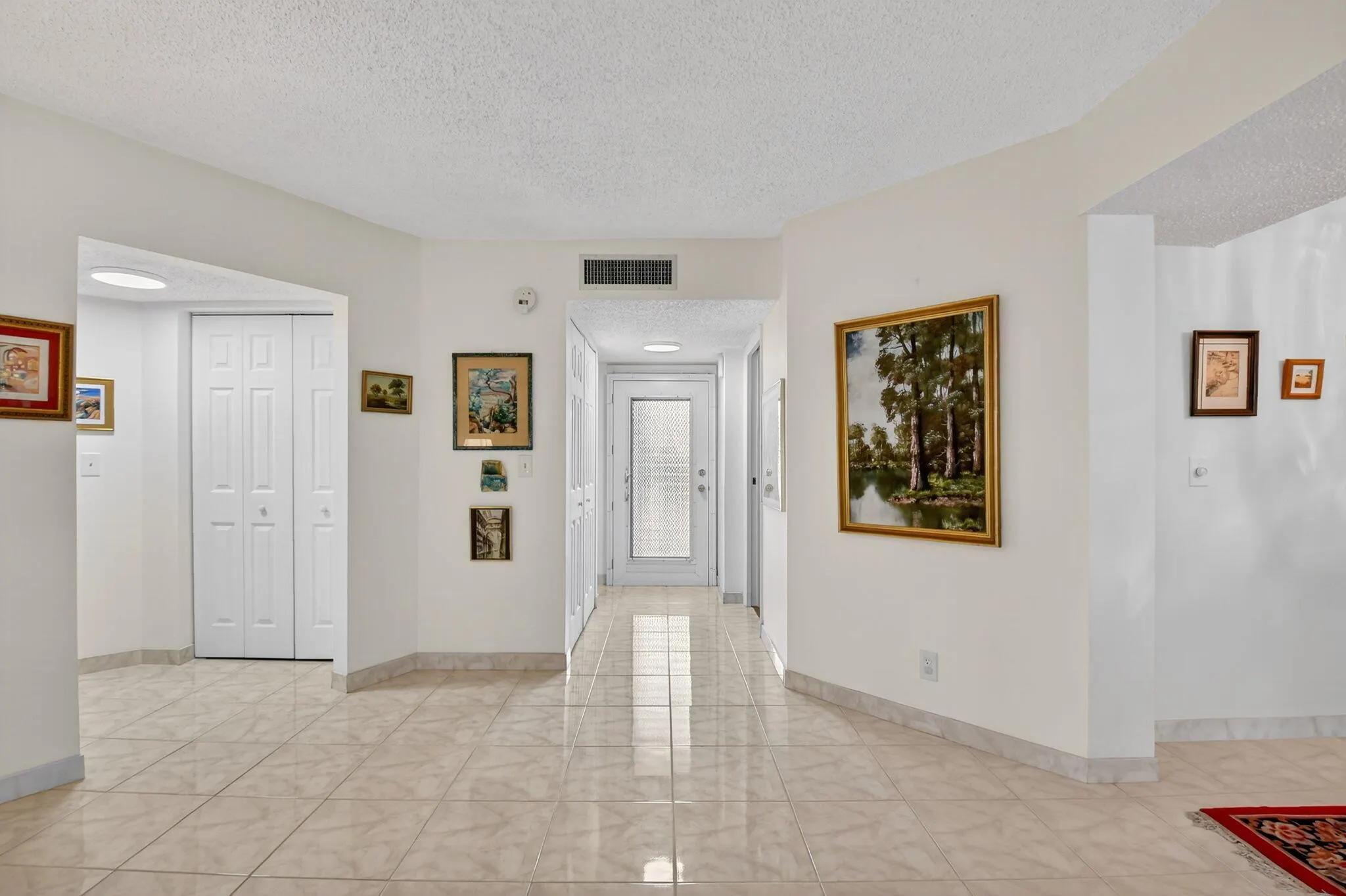 3810 Via Poinciana, #206
