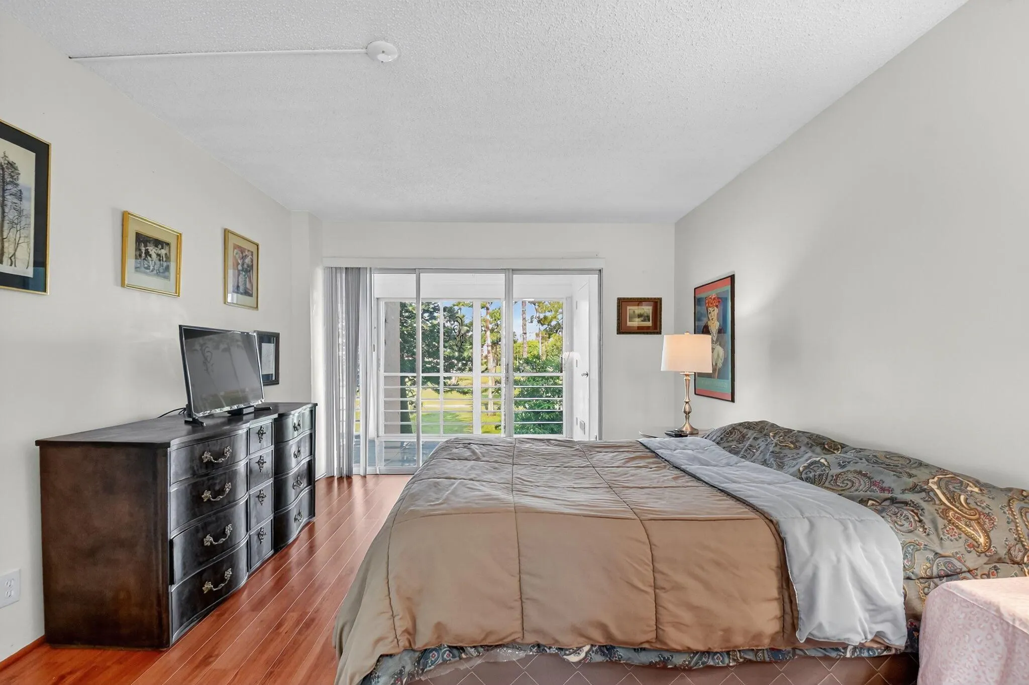 3810 Via Poinciana, #206
