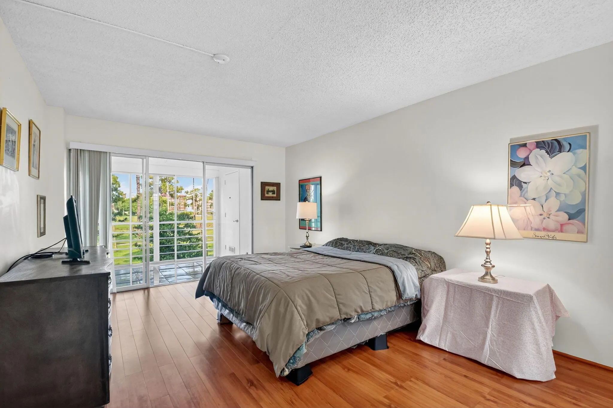 3810 Via Poinciana, #206