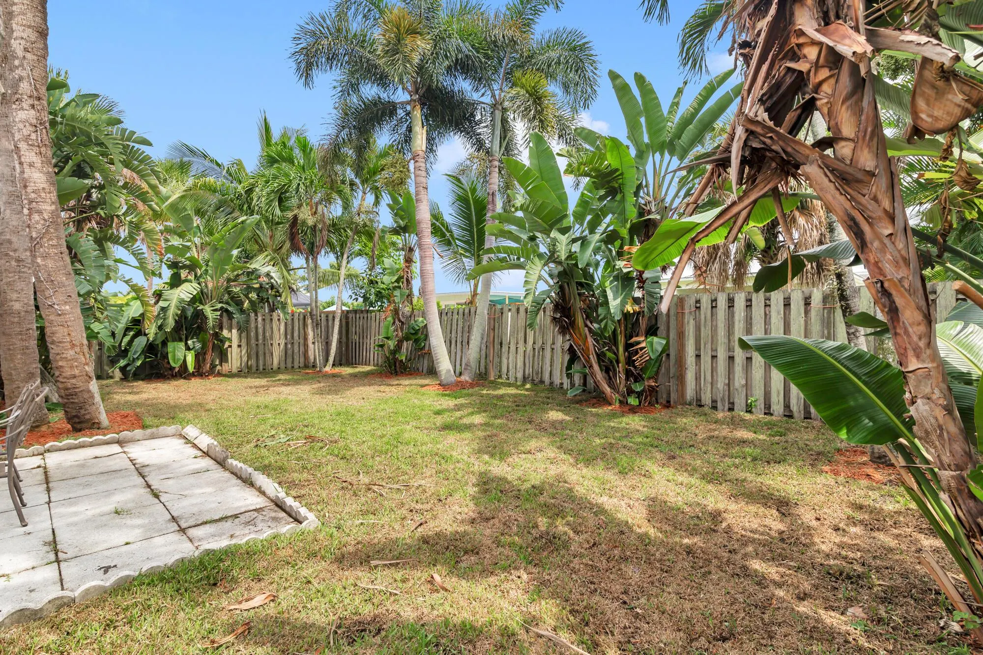 17684 Cinquez Park Road W
