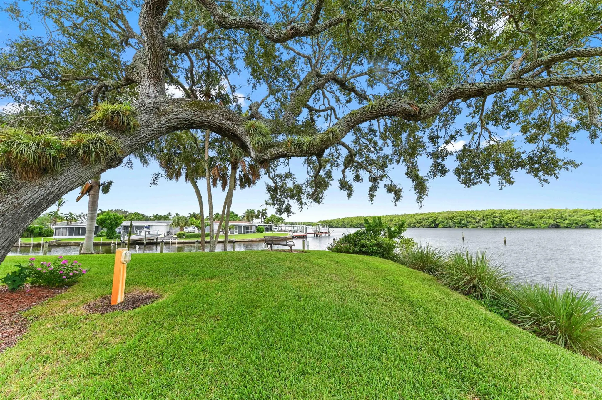 2600 S Kanner Highway, #F9
