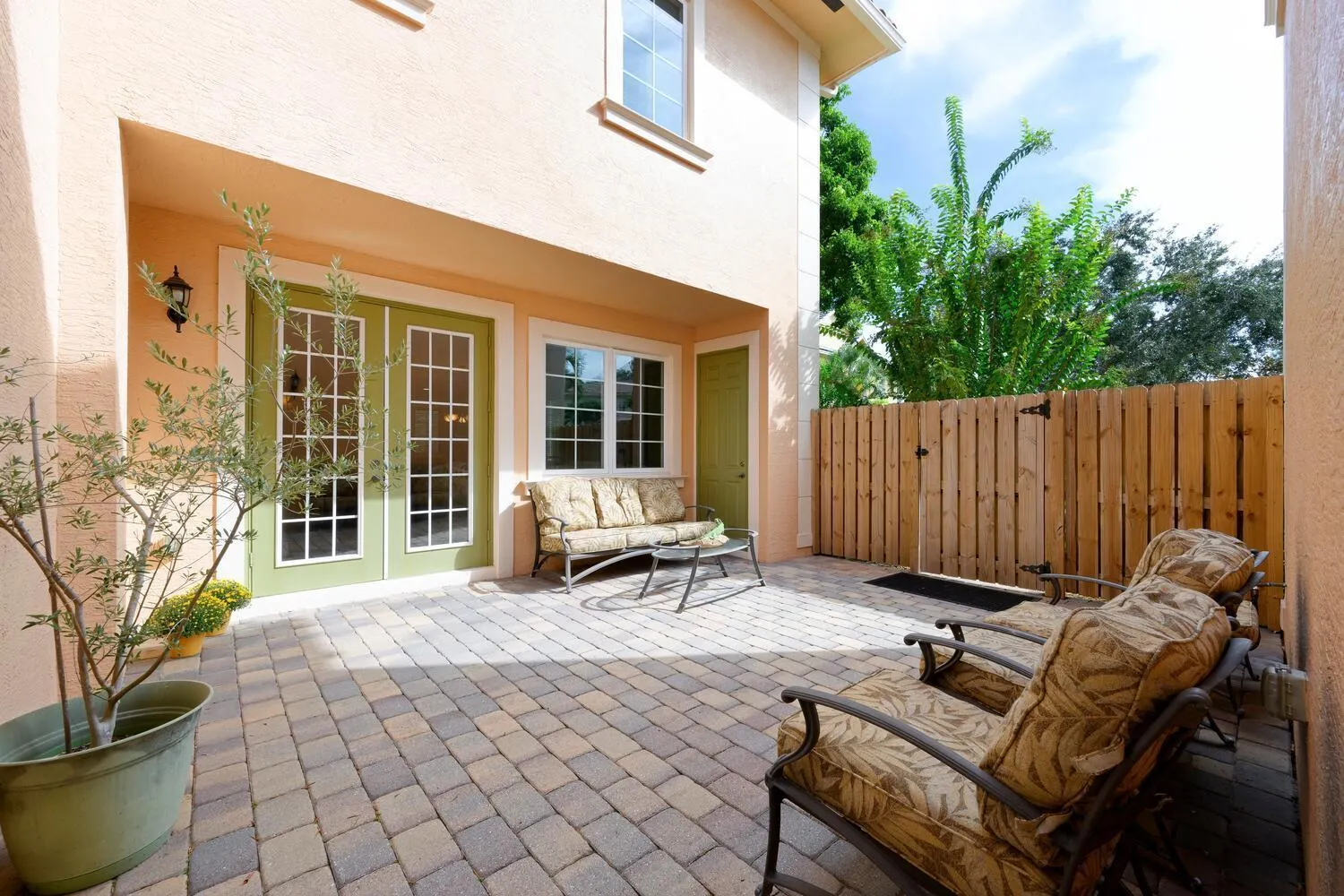 117 Glencullen Circle