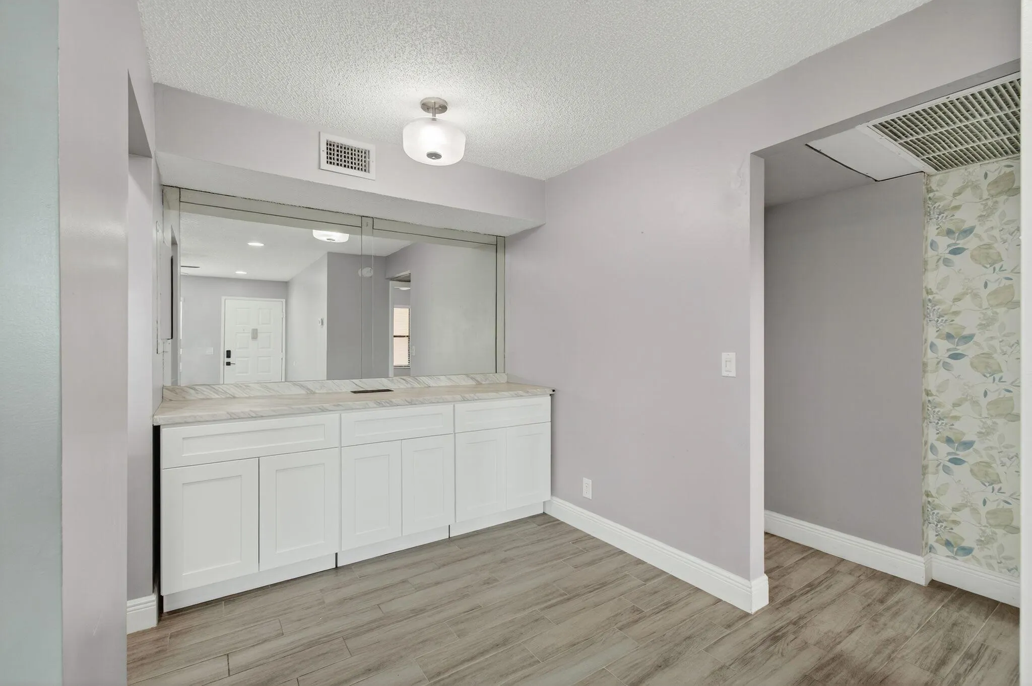 7125 Golf Colony Court, #202