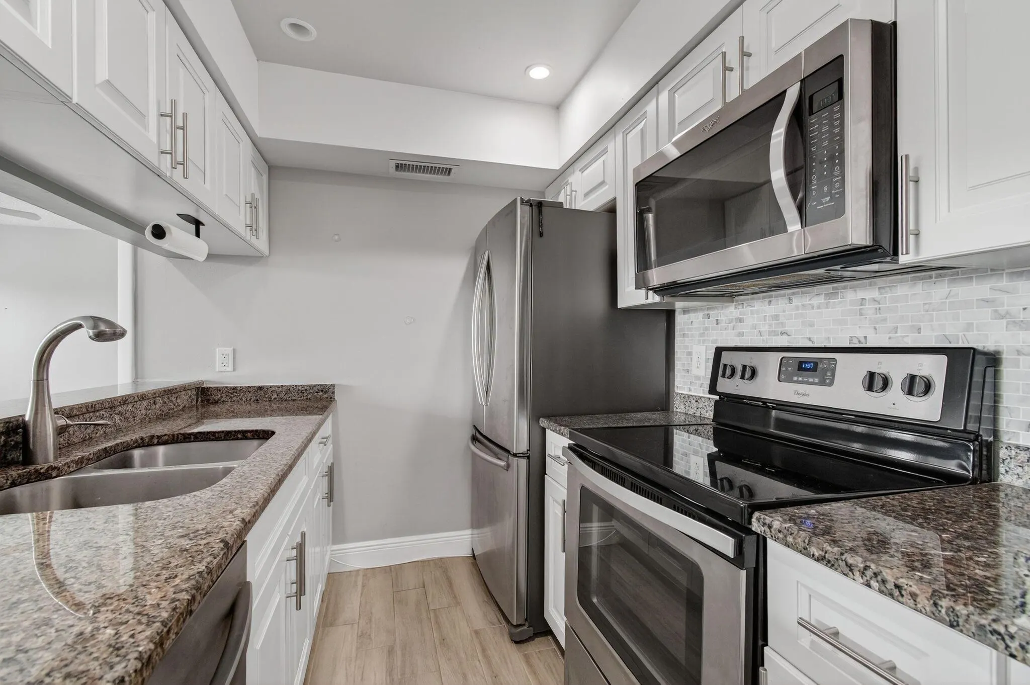 7125 Golf Colony Court, #202