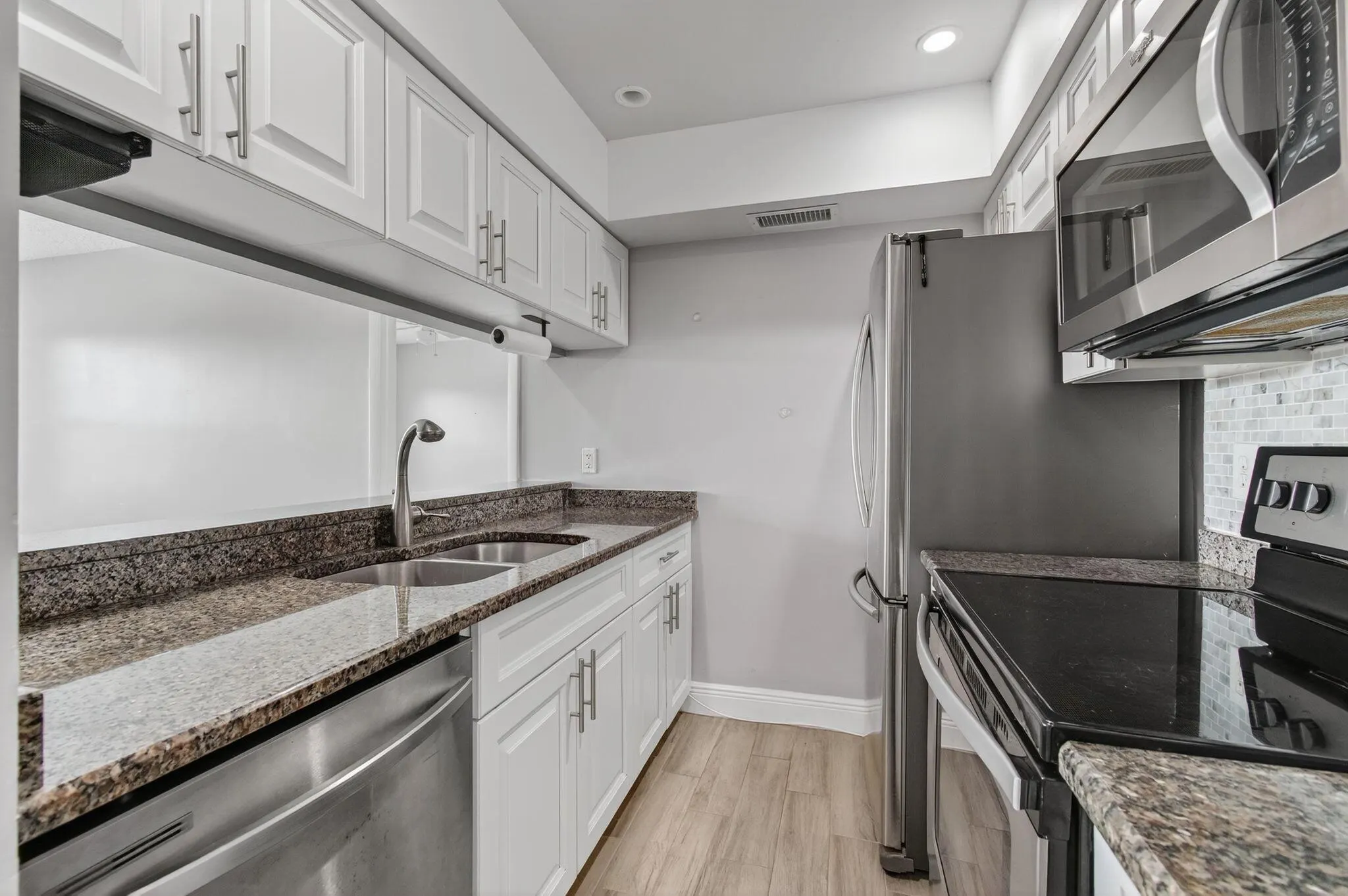 7125 Golf Colony Court, #202