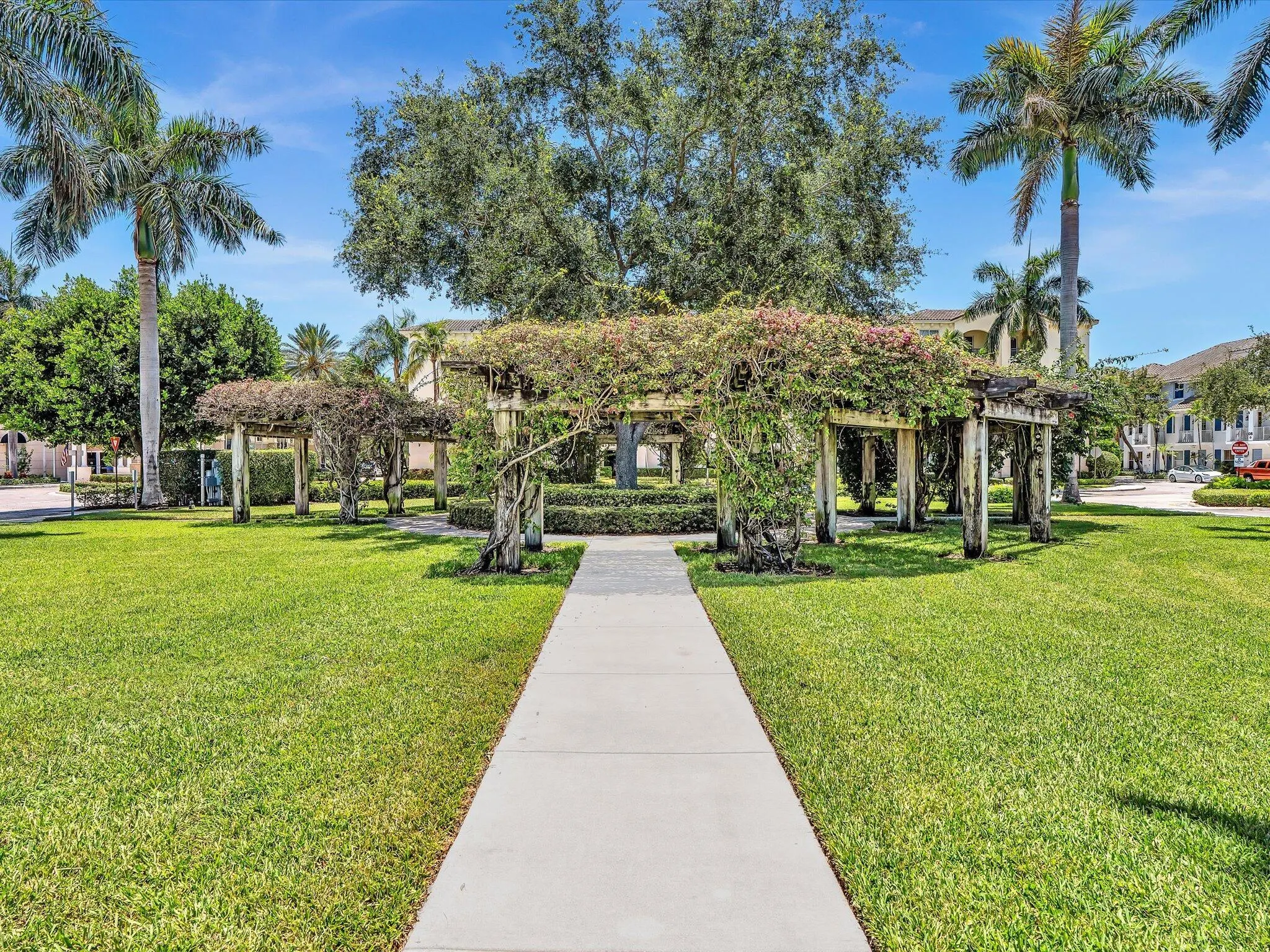 2 Renaissance Way, #419