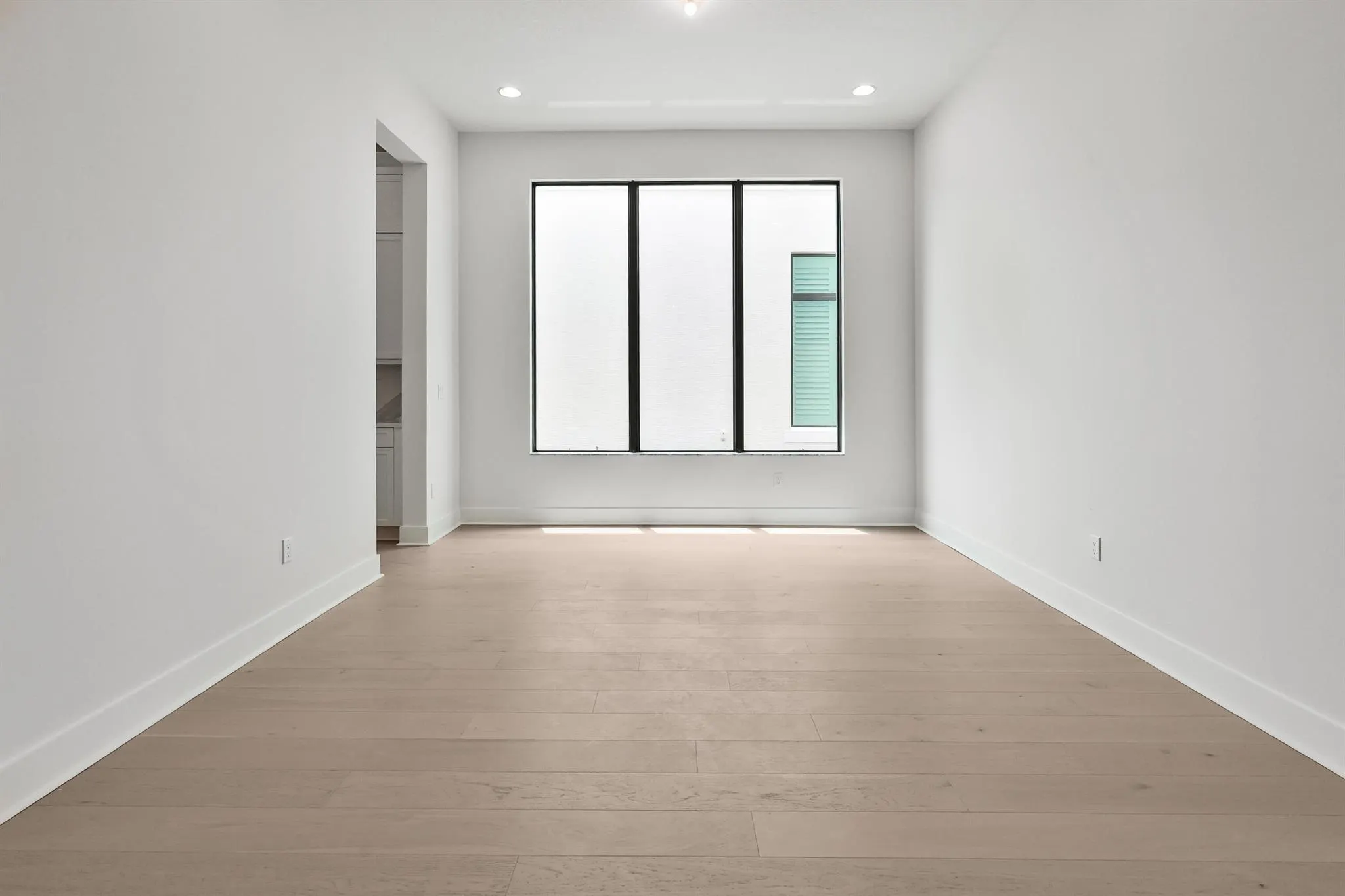 13405 Artisan Circle