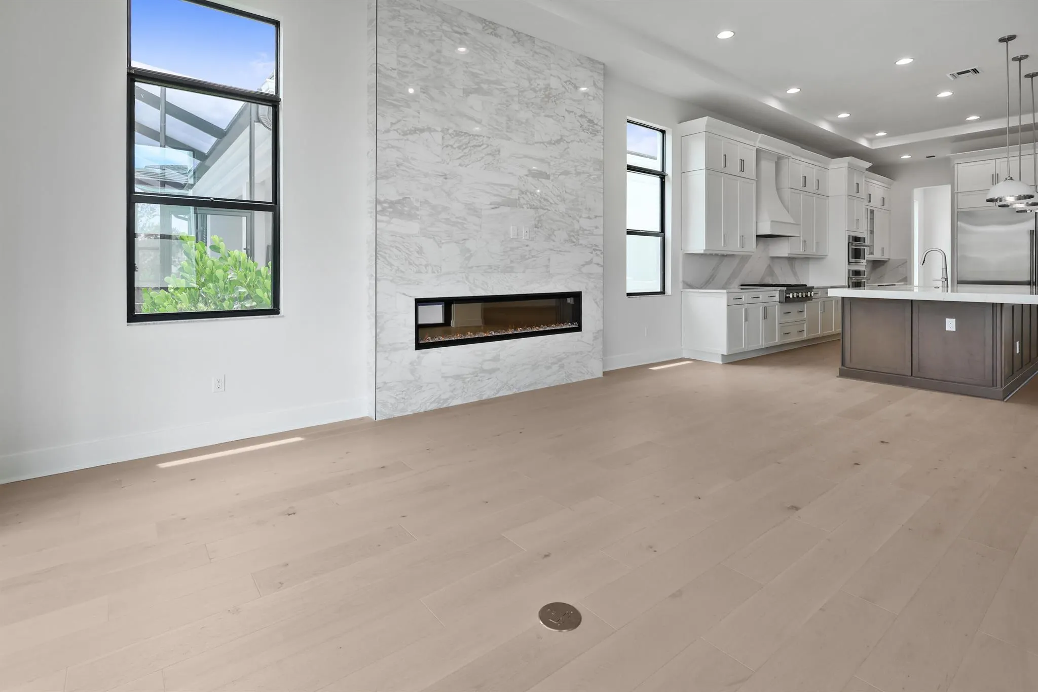 13405 Artisan Circle