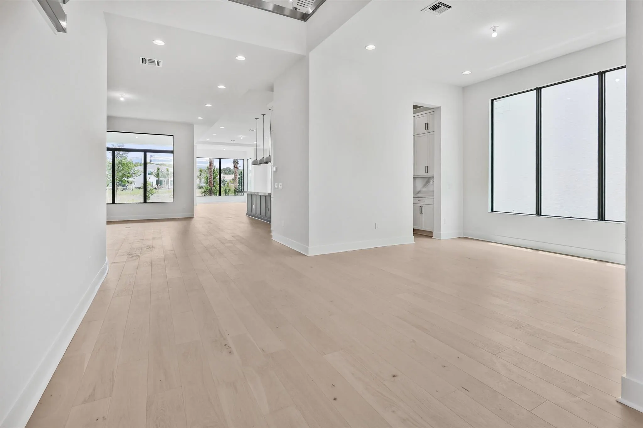 13405 Artisan Circle