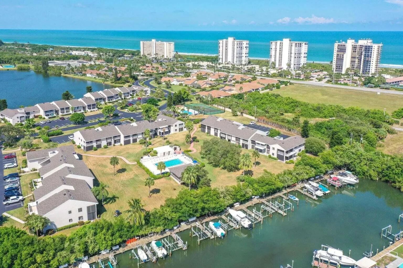 3209 S Lakeview Circle, #8206