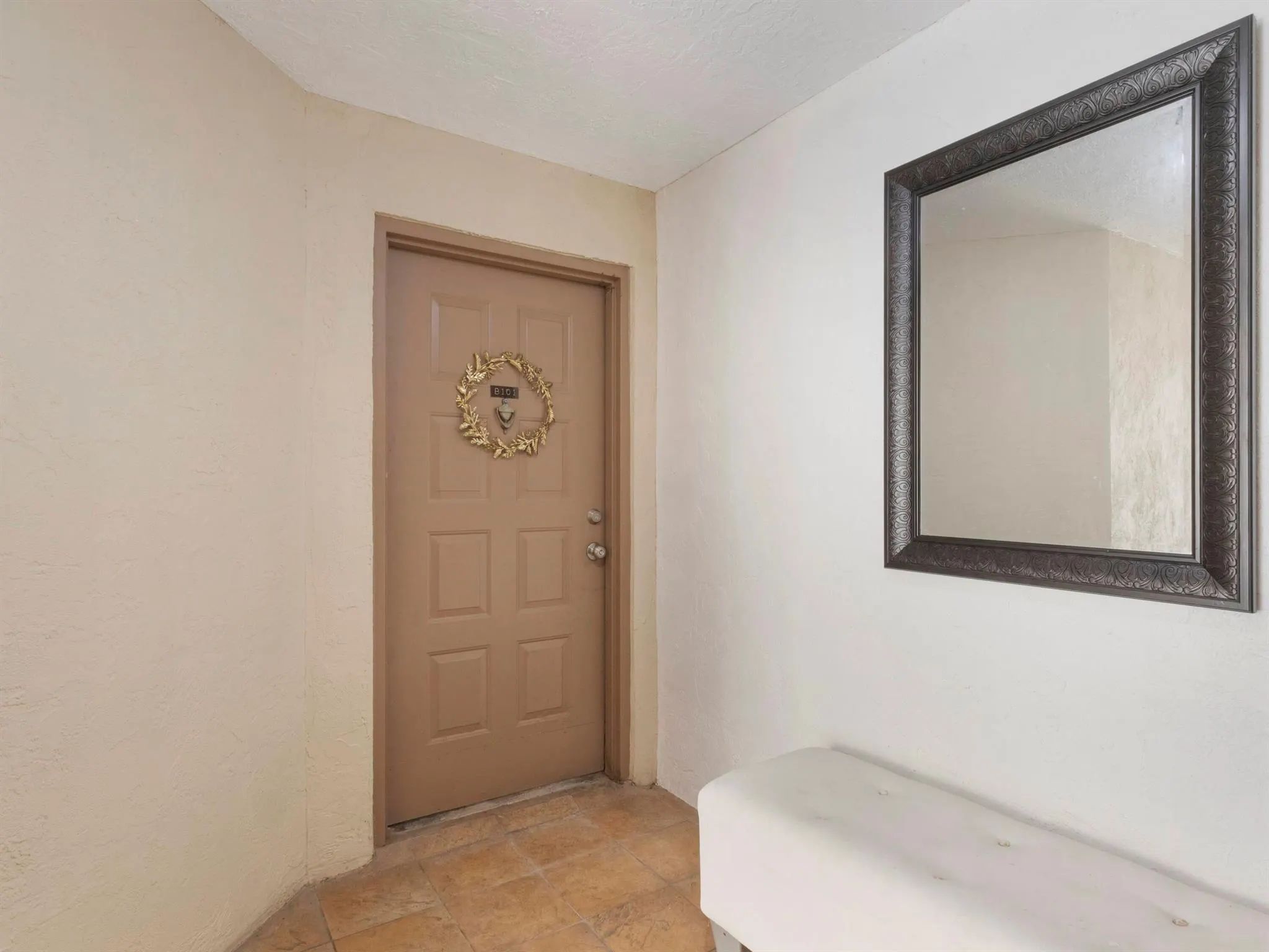955 Egret Circle, #101