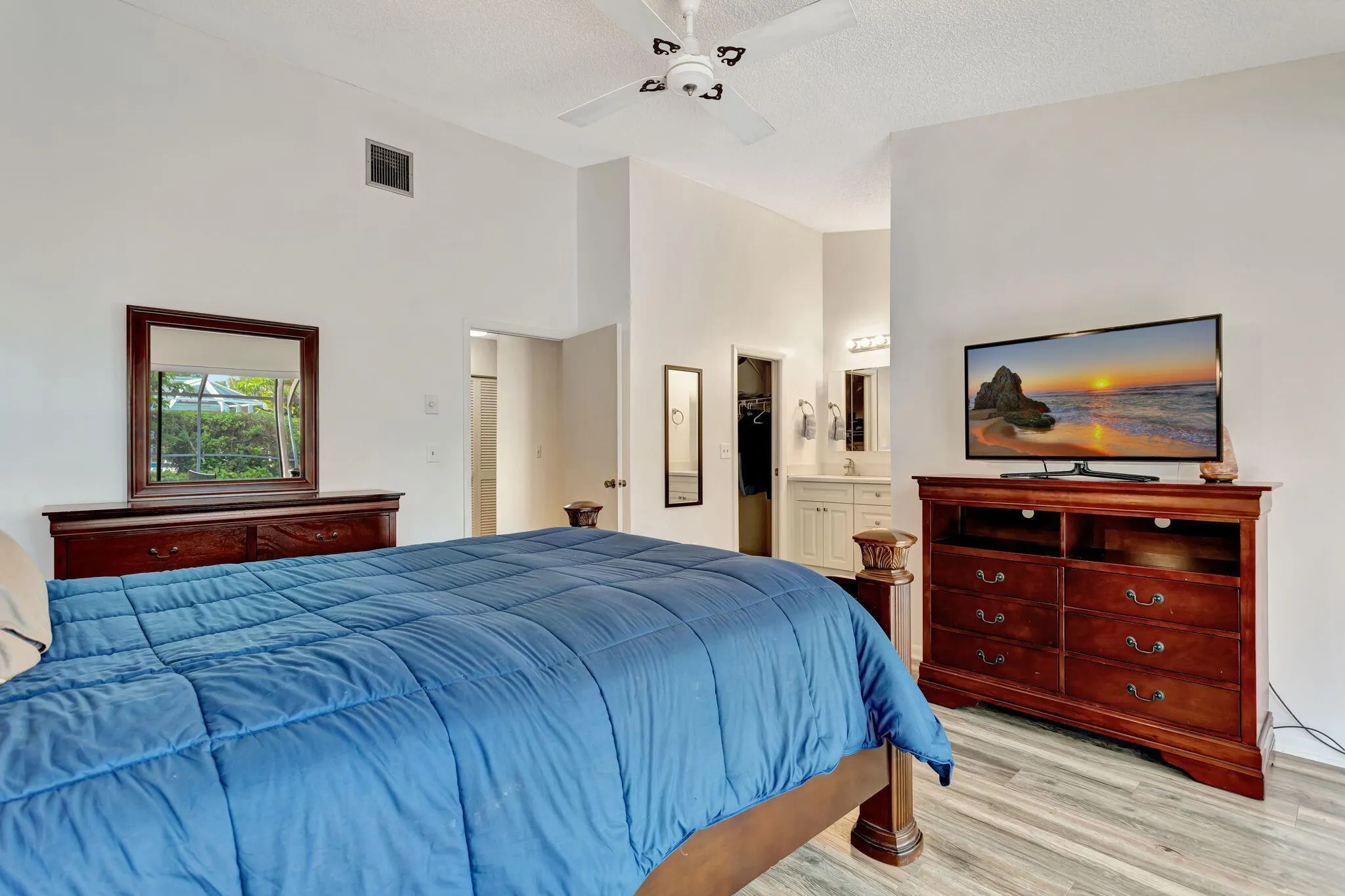 10960 NW 17th Place