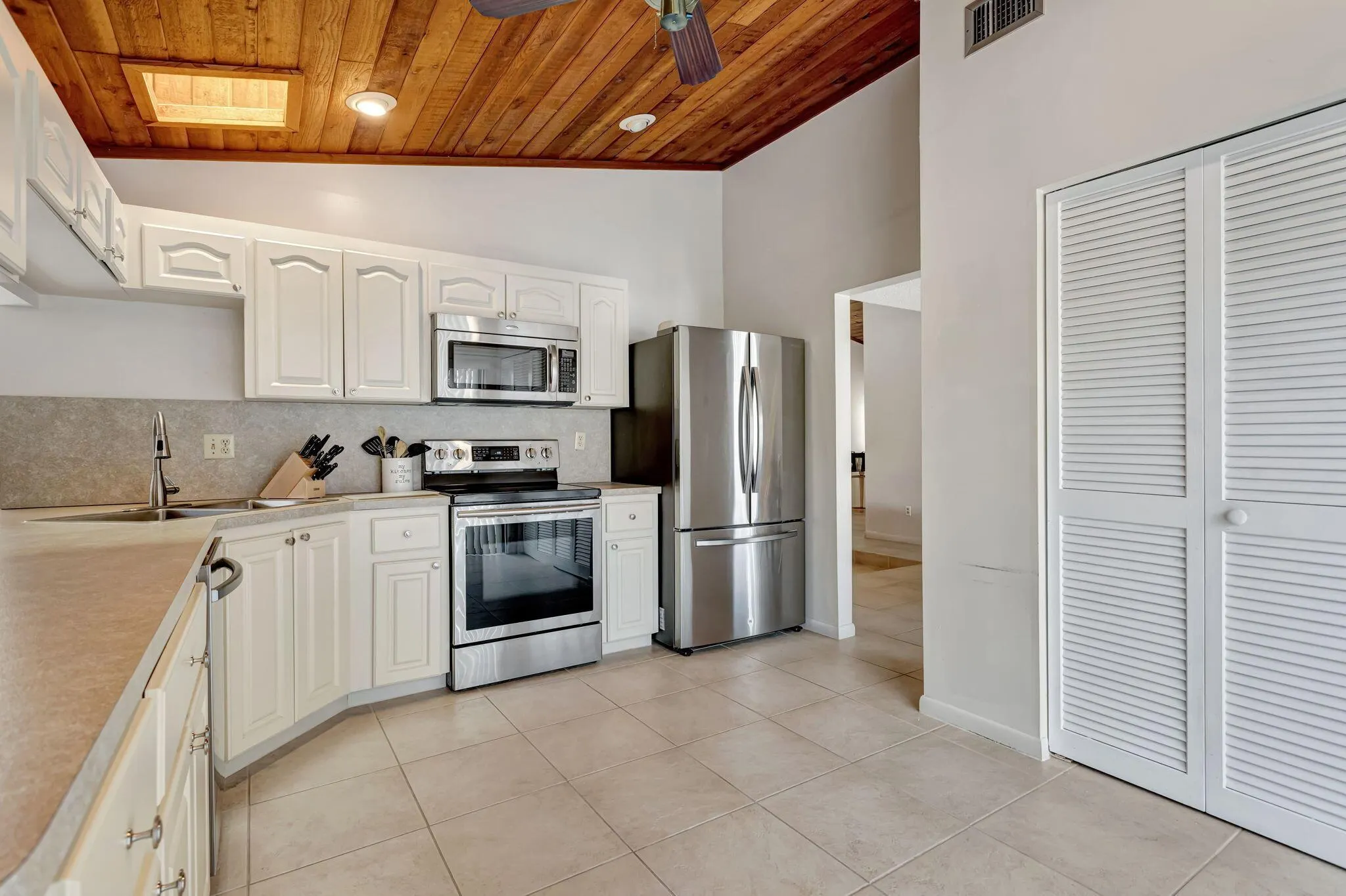10960 NW 17th Place