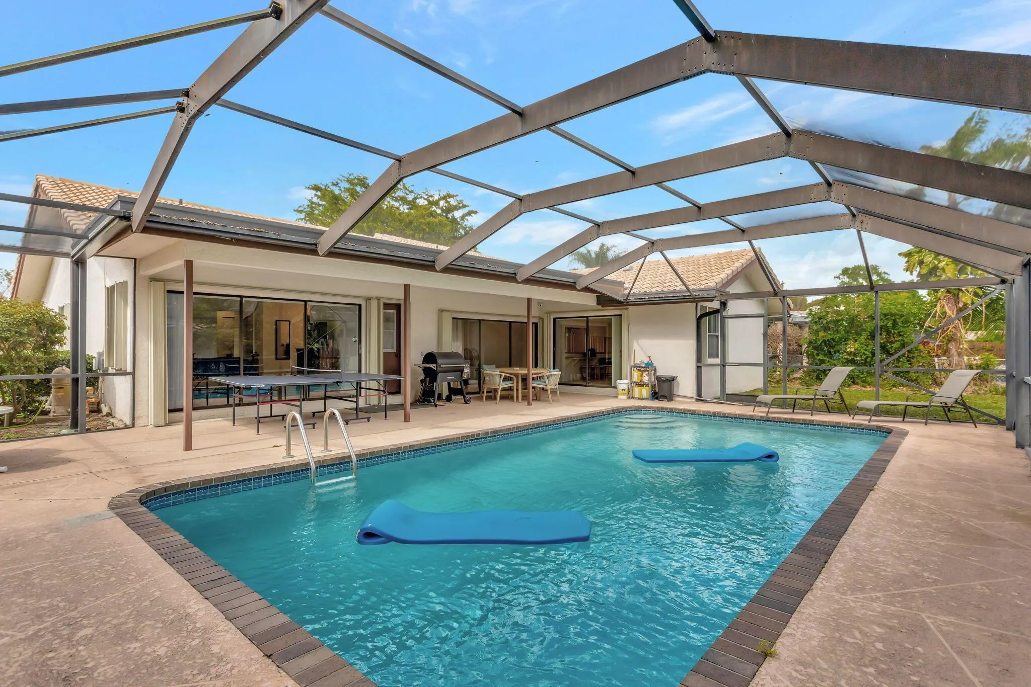 10960 NW 17th Place