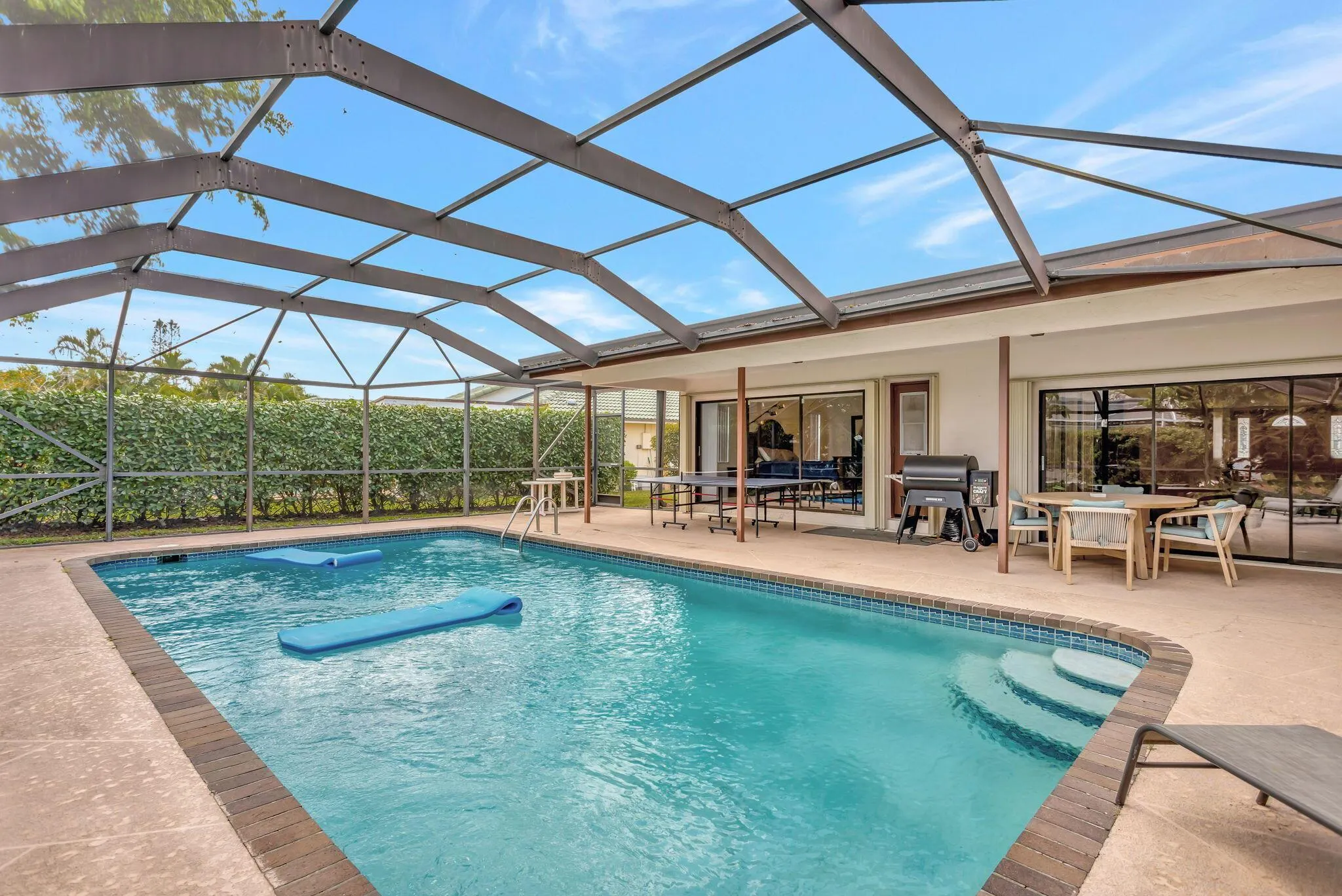 10960 NW 17th Place