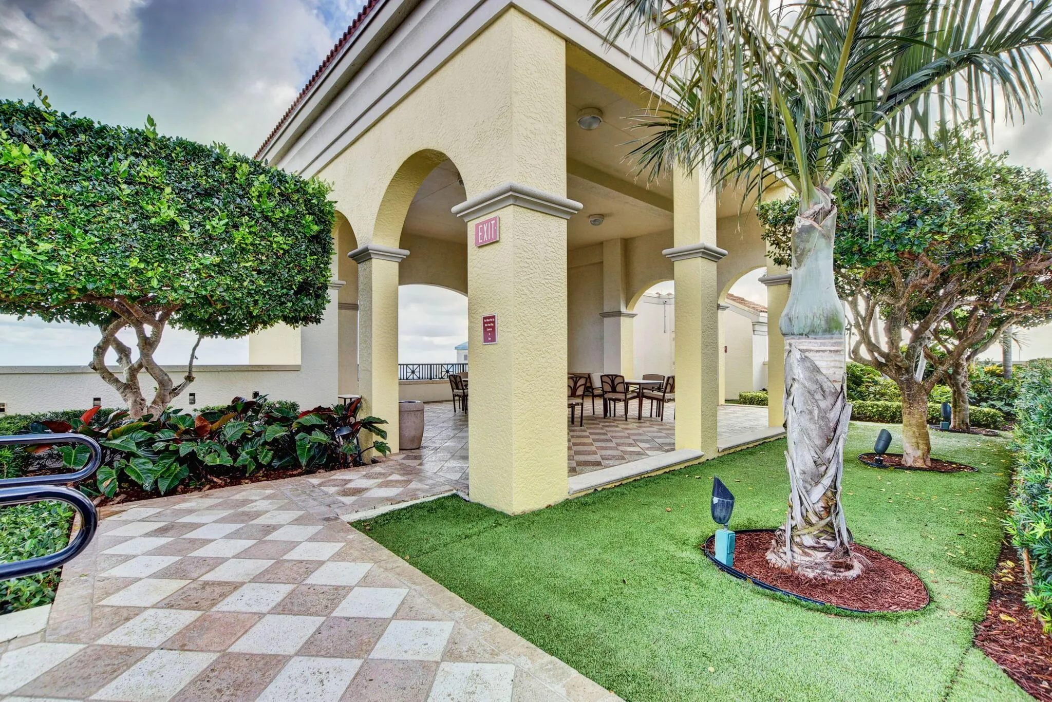 701 S Olive Avenue, #1507
