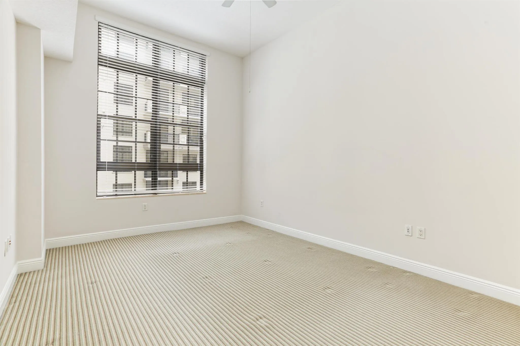 701 S Olive Avenue, #1507