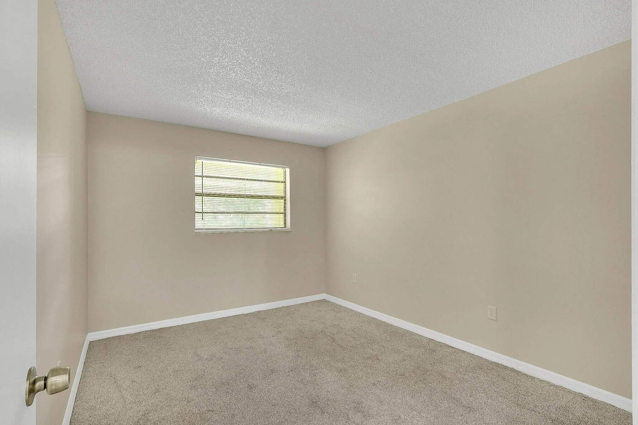 1803 S Parrott Avenue, #E202