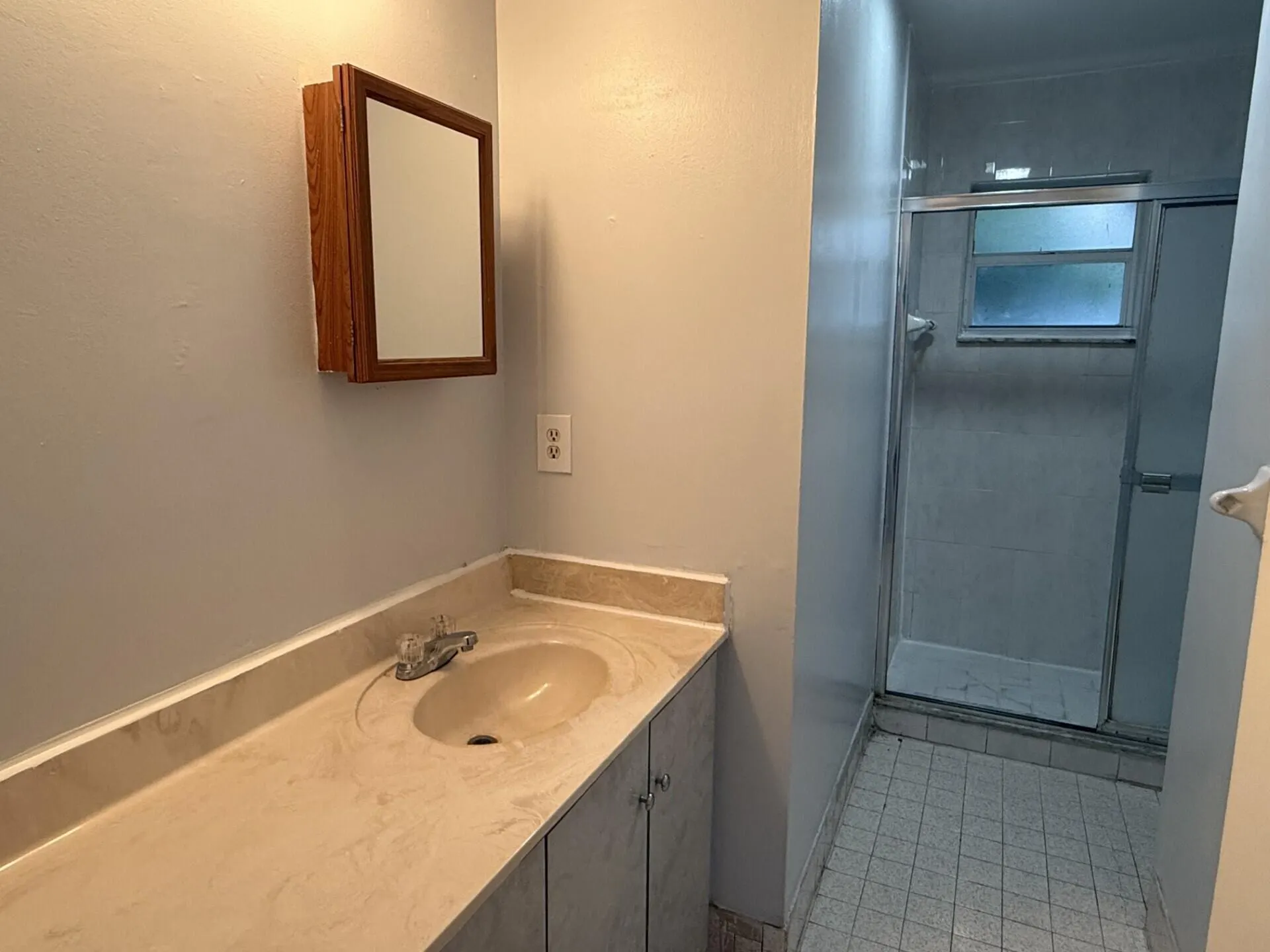 1110 S H Street, #1110
