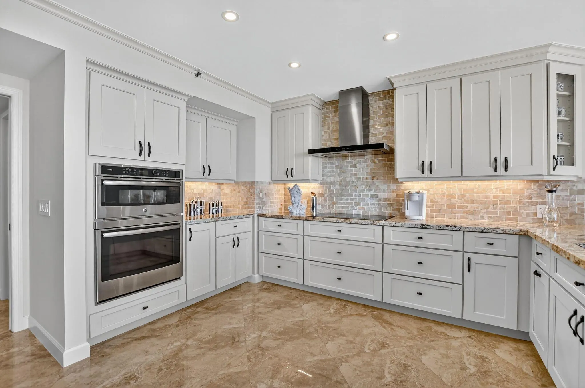1500 S Ocean Boulevard, #704