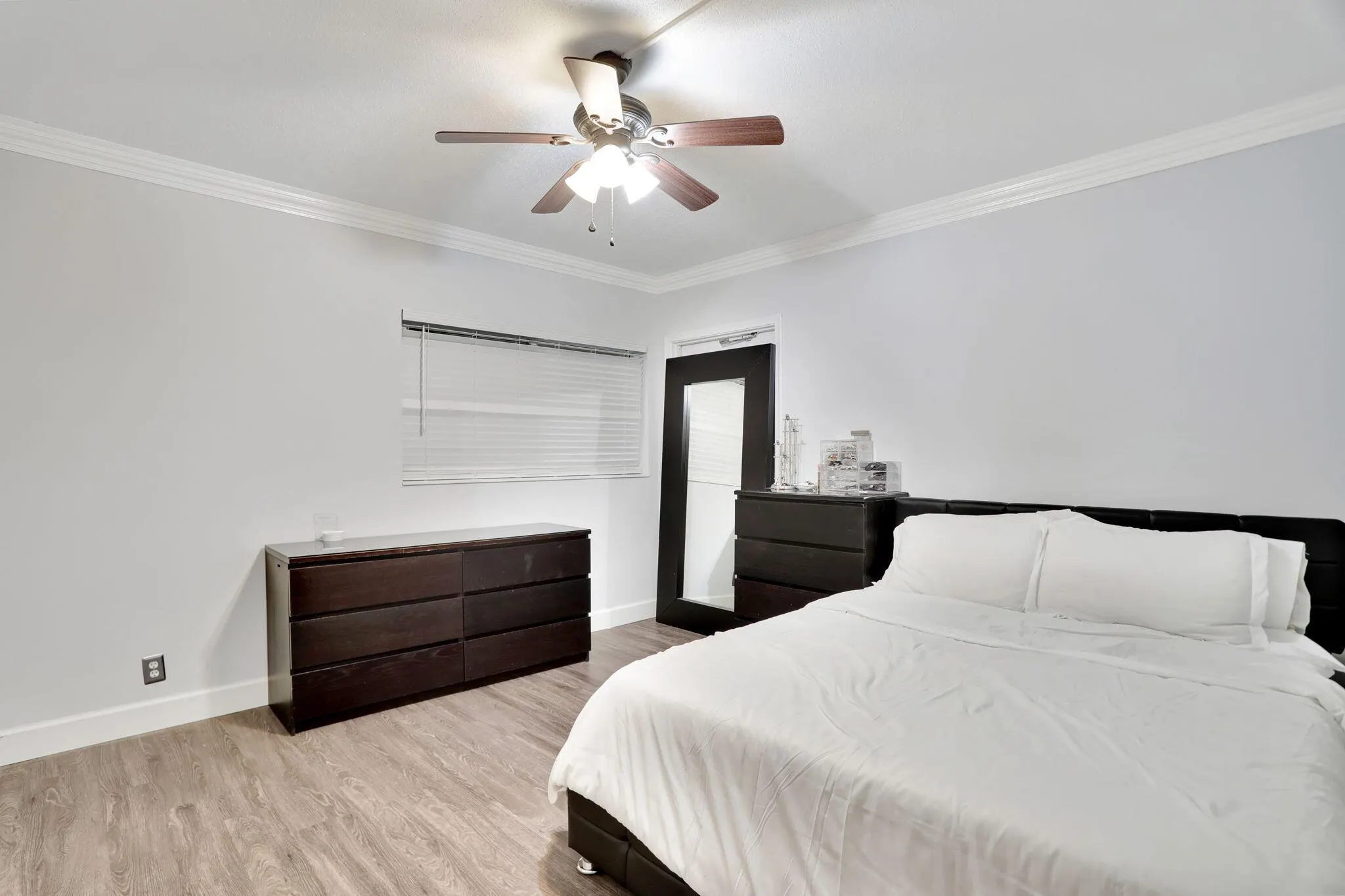 2800 NE 28th Street, #7