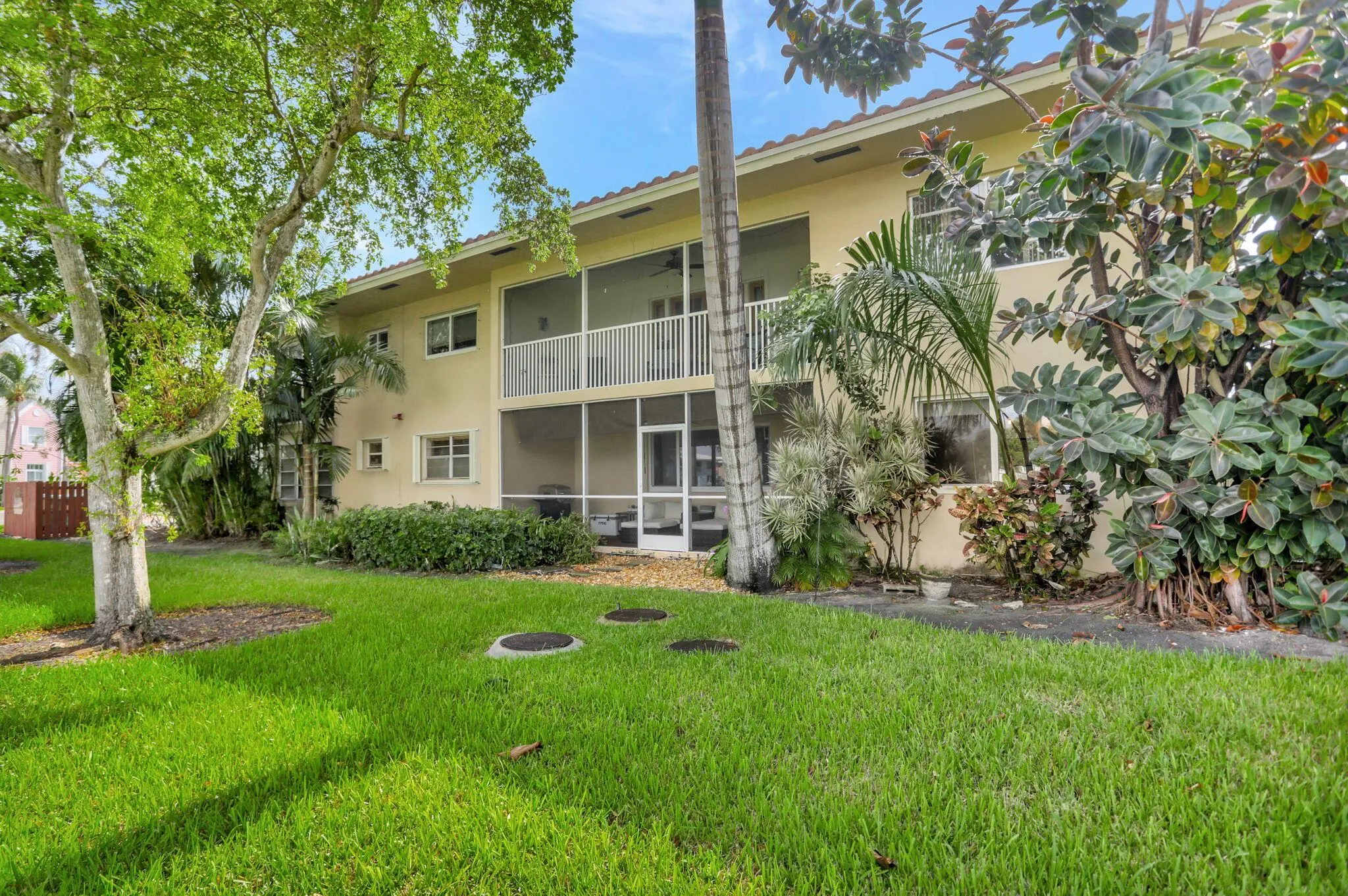 2800 NE 28th Street, #7