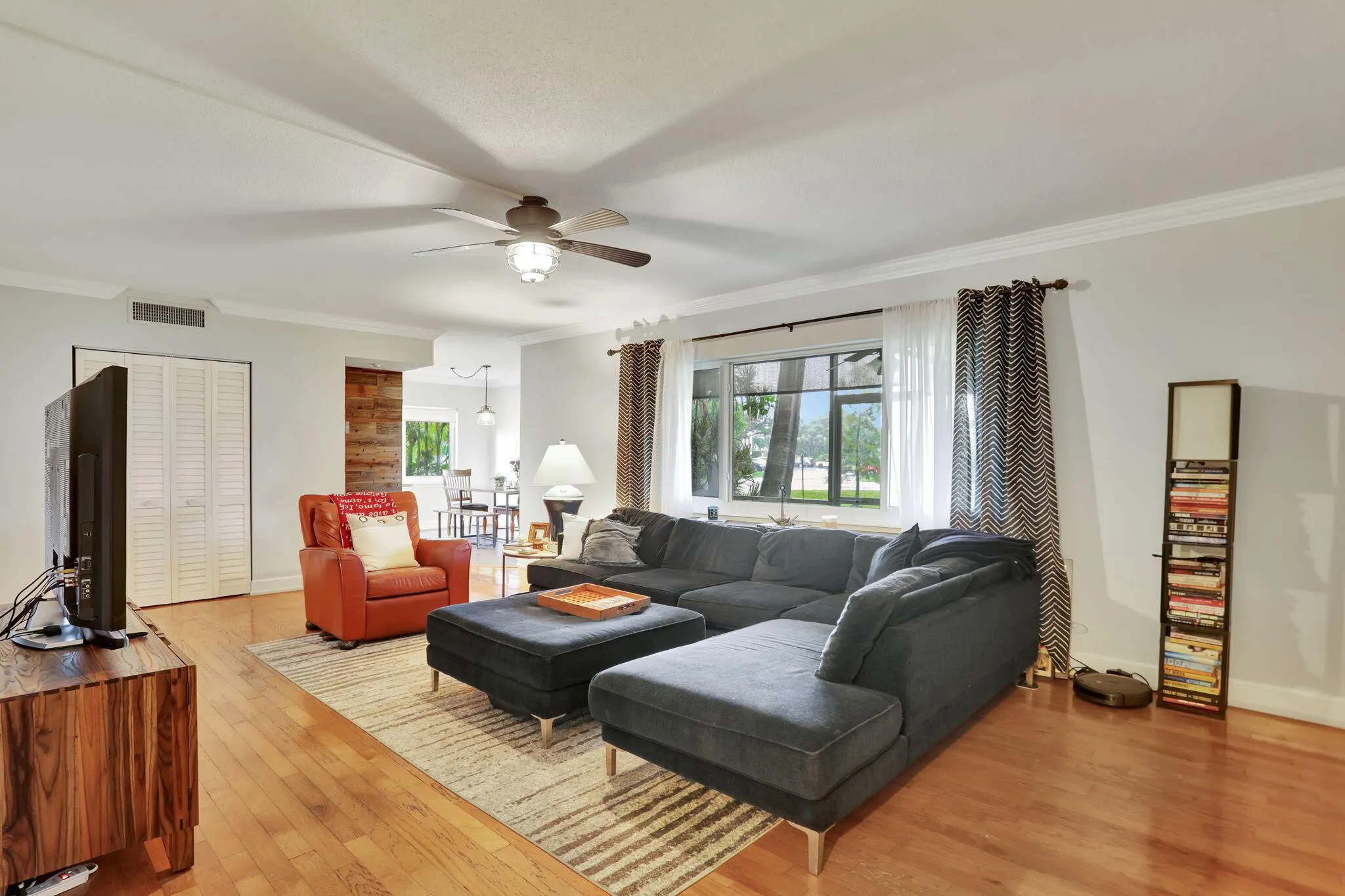 2800 NE 28th Street, #7