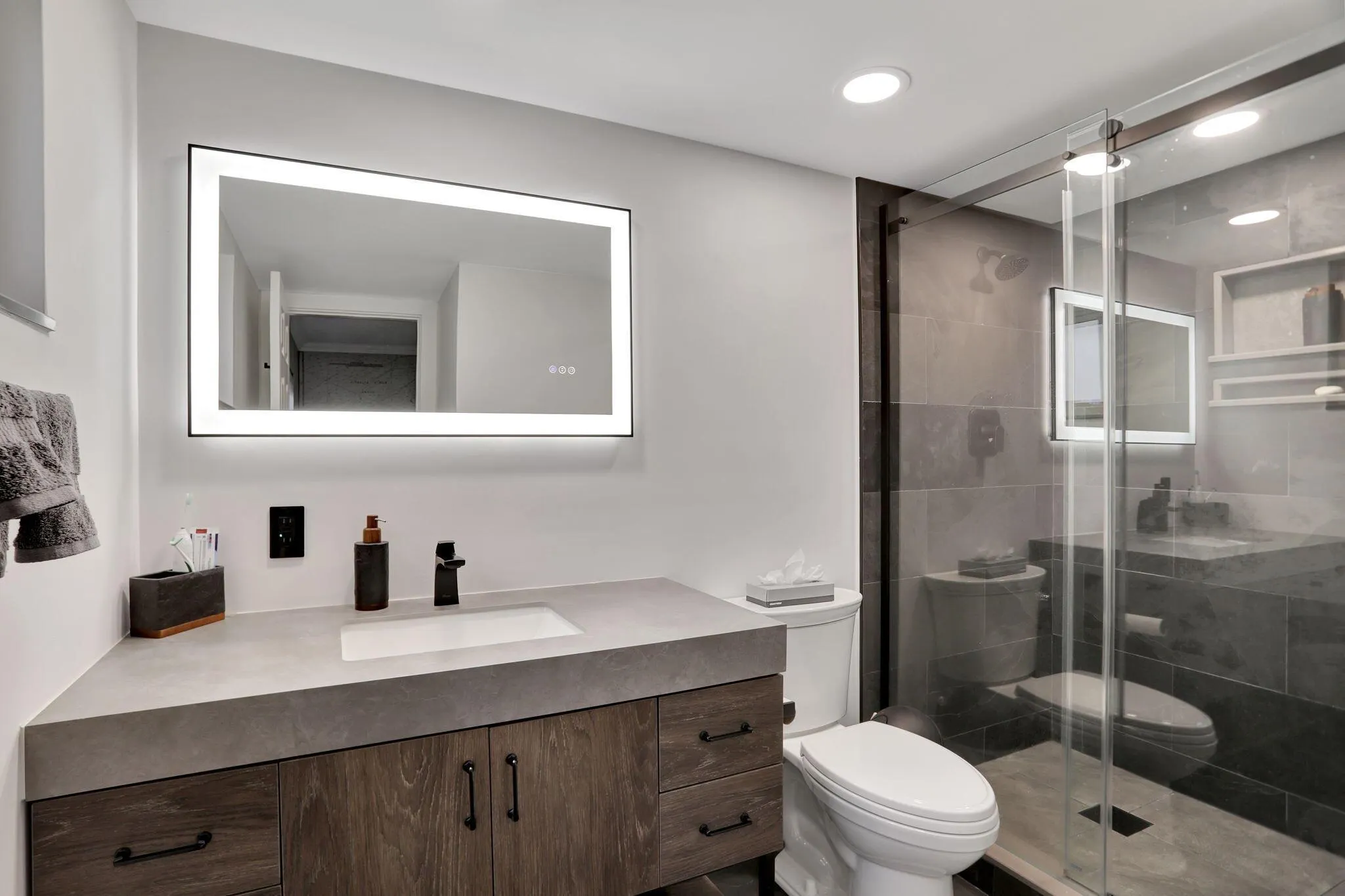 2800 NE 28th Street, #7