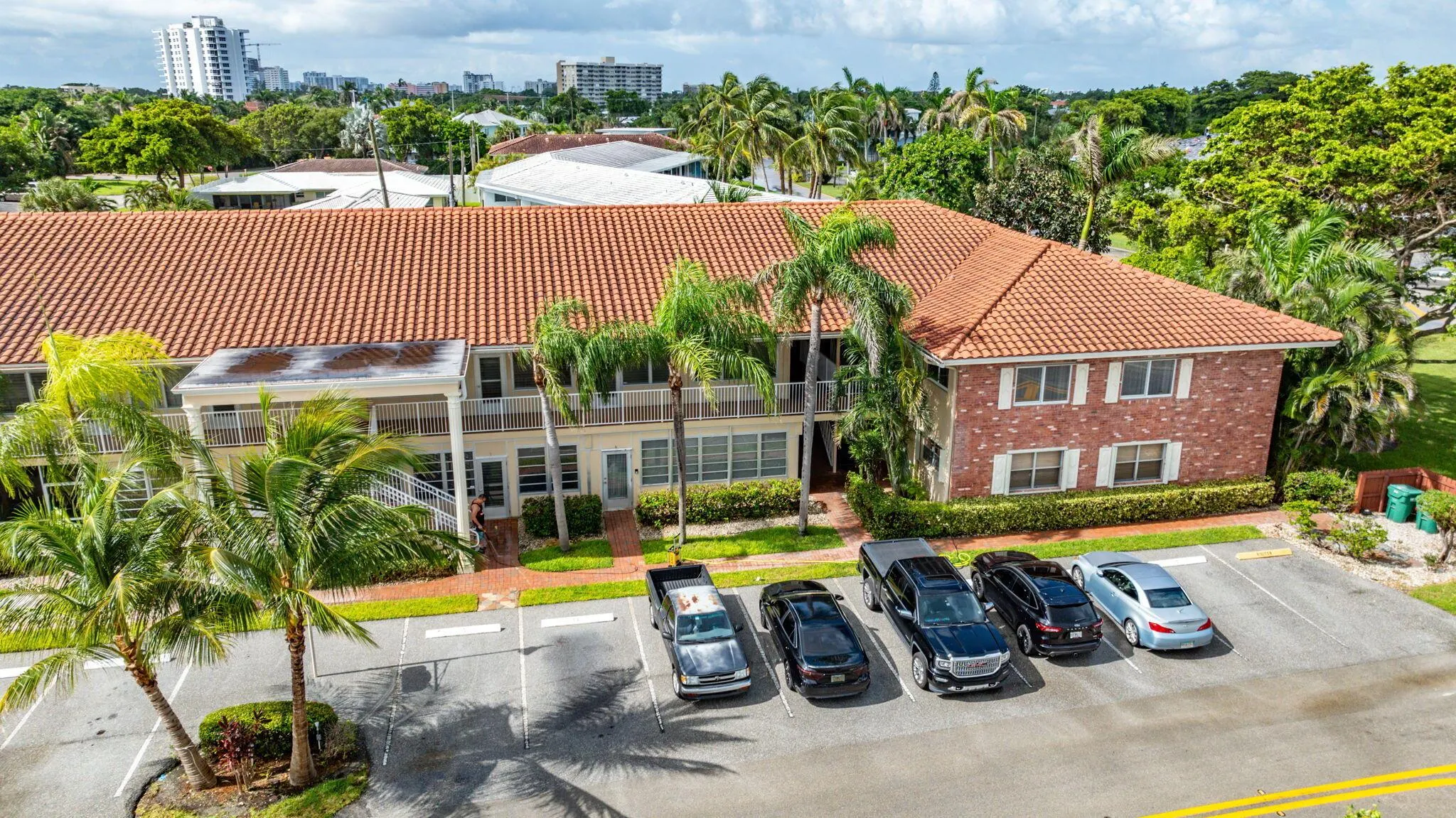 2800 NE 28th Street, #7