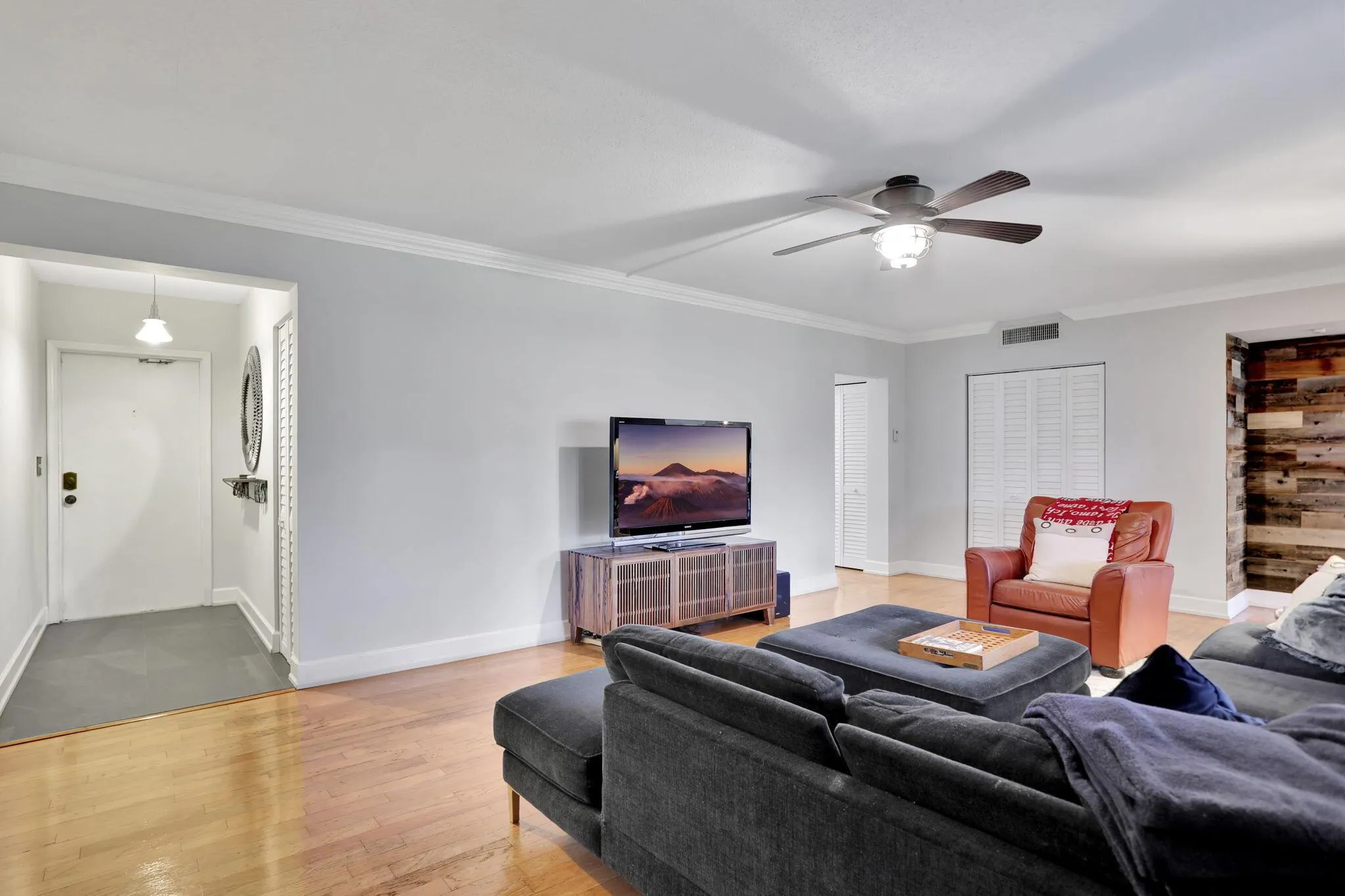 2800 NE 28th Street, #7