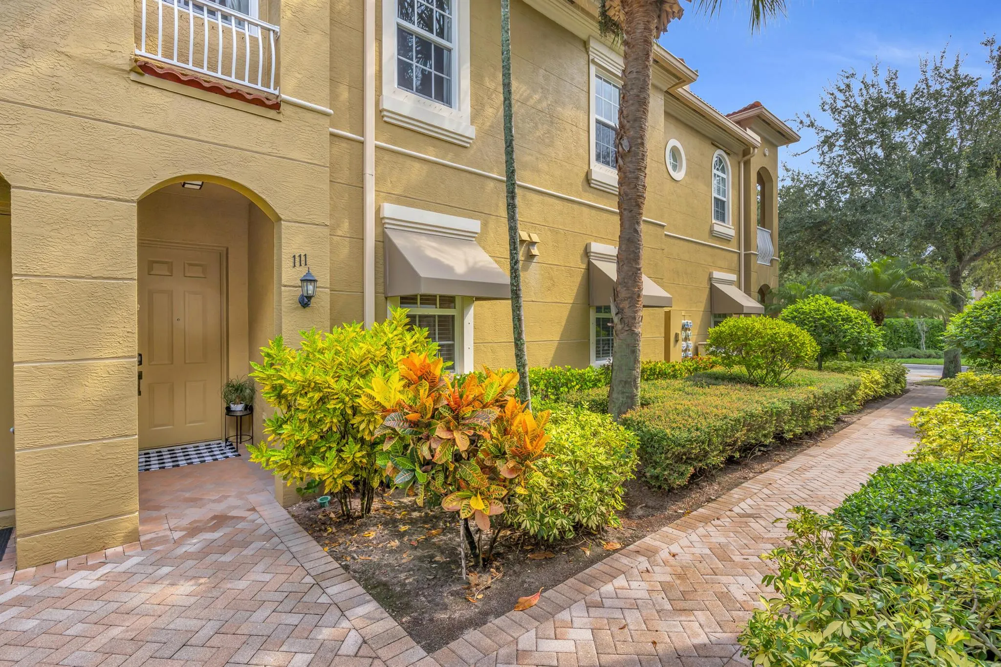 4911 Bonsai Circle, #111