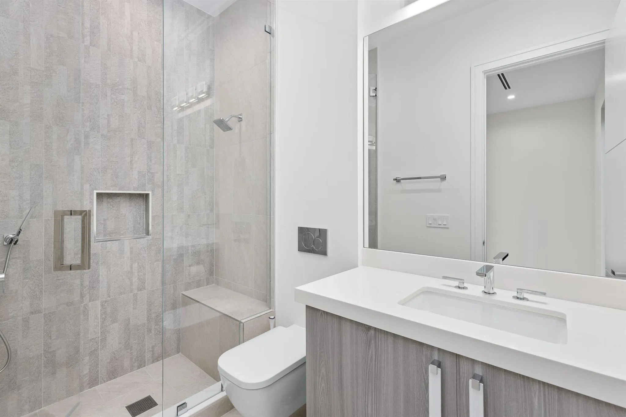 753 Park Drive W