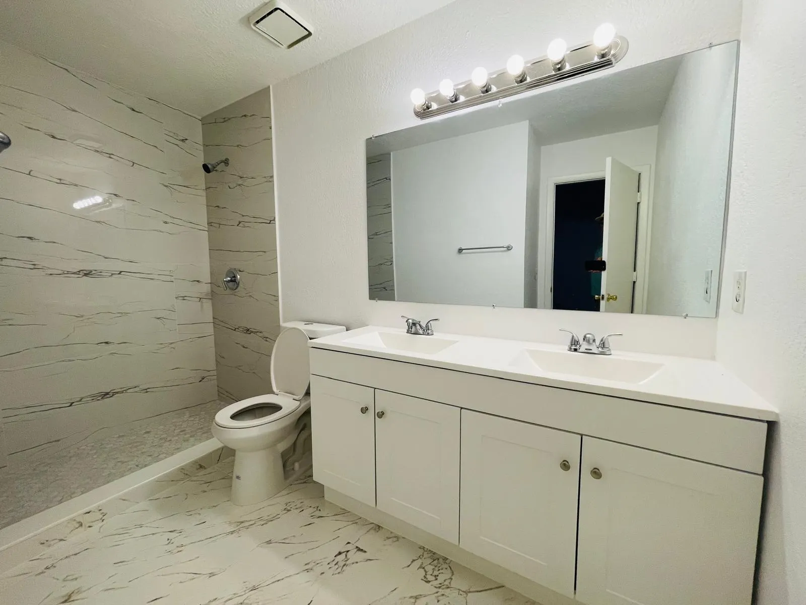 4758 Sunny Palm Circle, #A