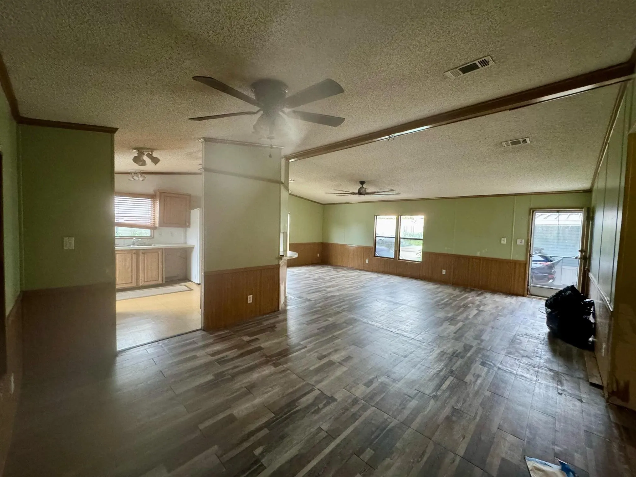 30 Plantation Blvd