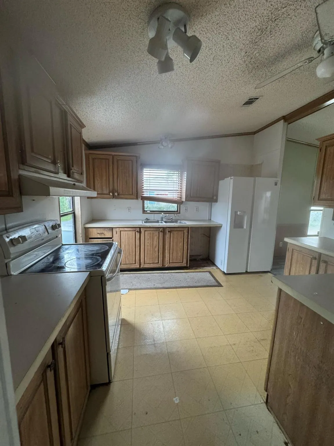 30 Plantation Blvd