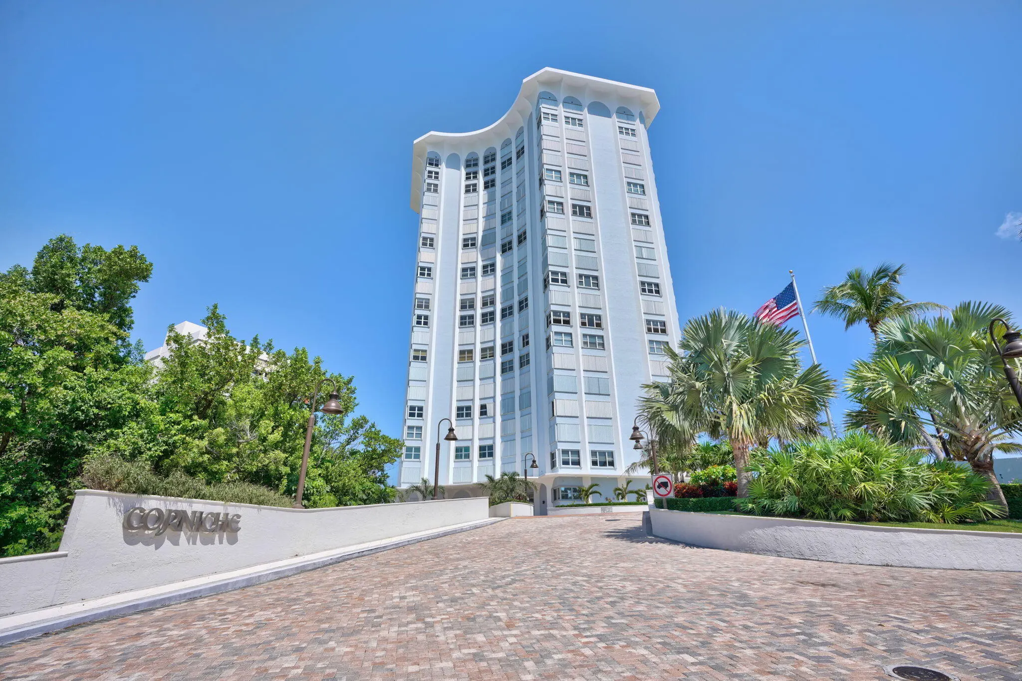 5200 N Ocean Drive, #404