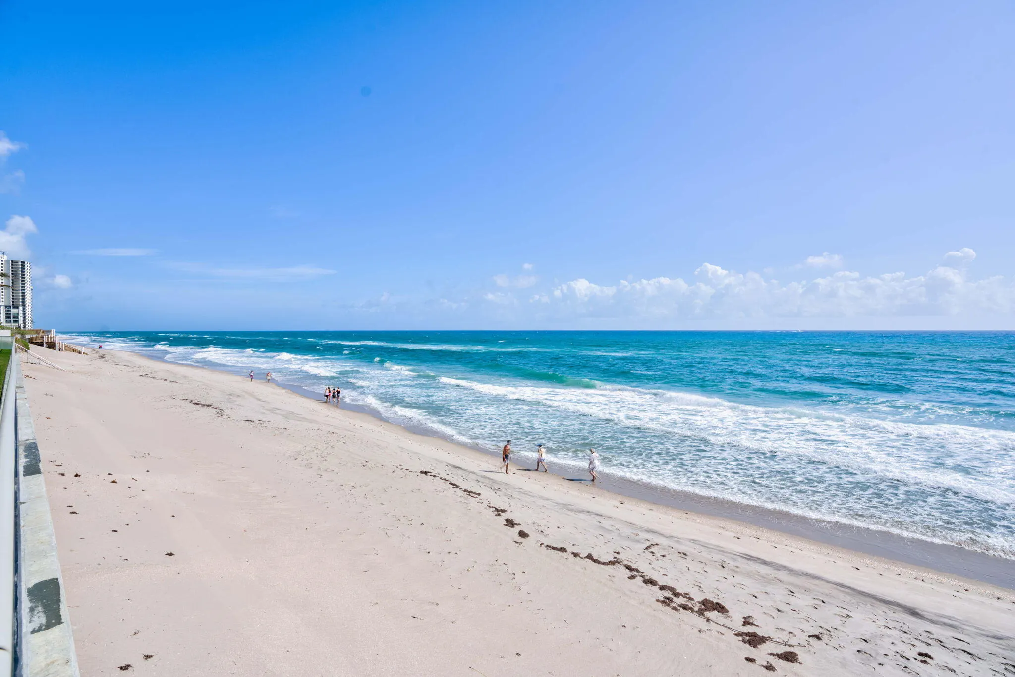 5200 N Ocean Drive, #404