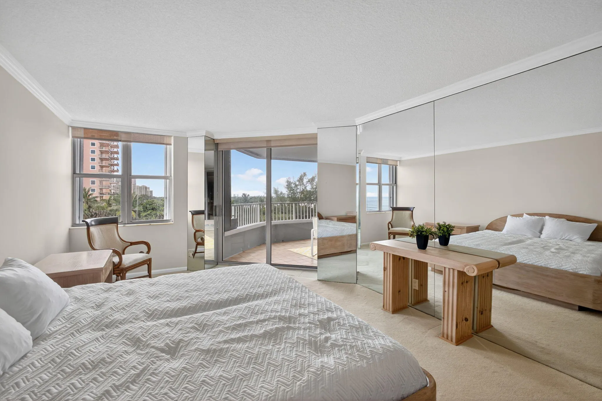 5200 N Ocean Drive, #404