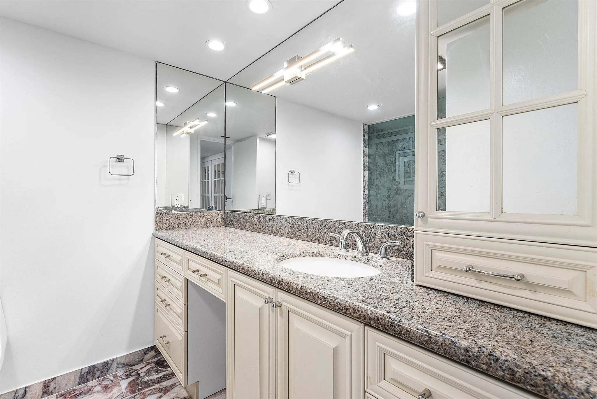 2200 S Ocean Boulevard, #304