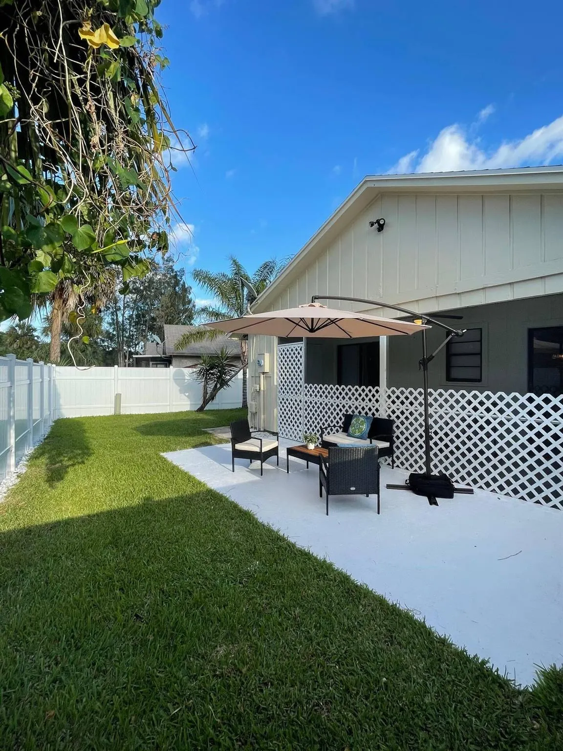 8745 Sol Terrace