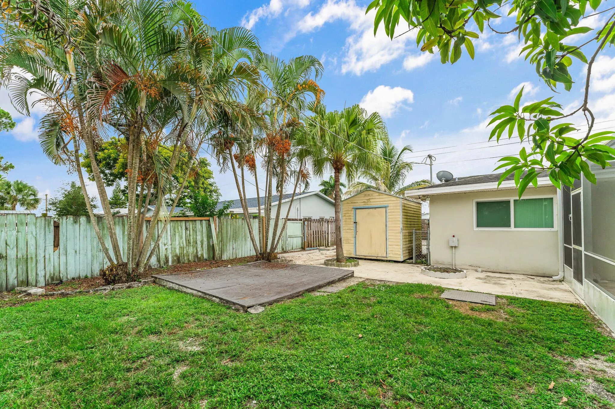 573 SE Floresta Drive