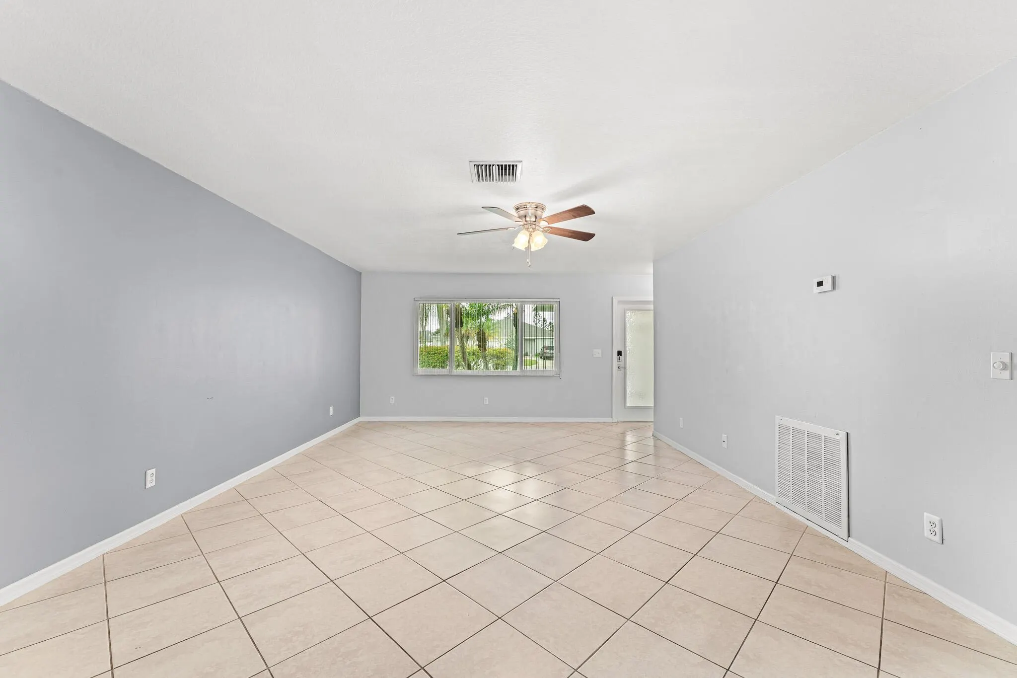 573 SE Floresta Drive
