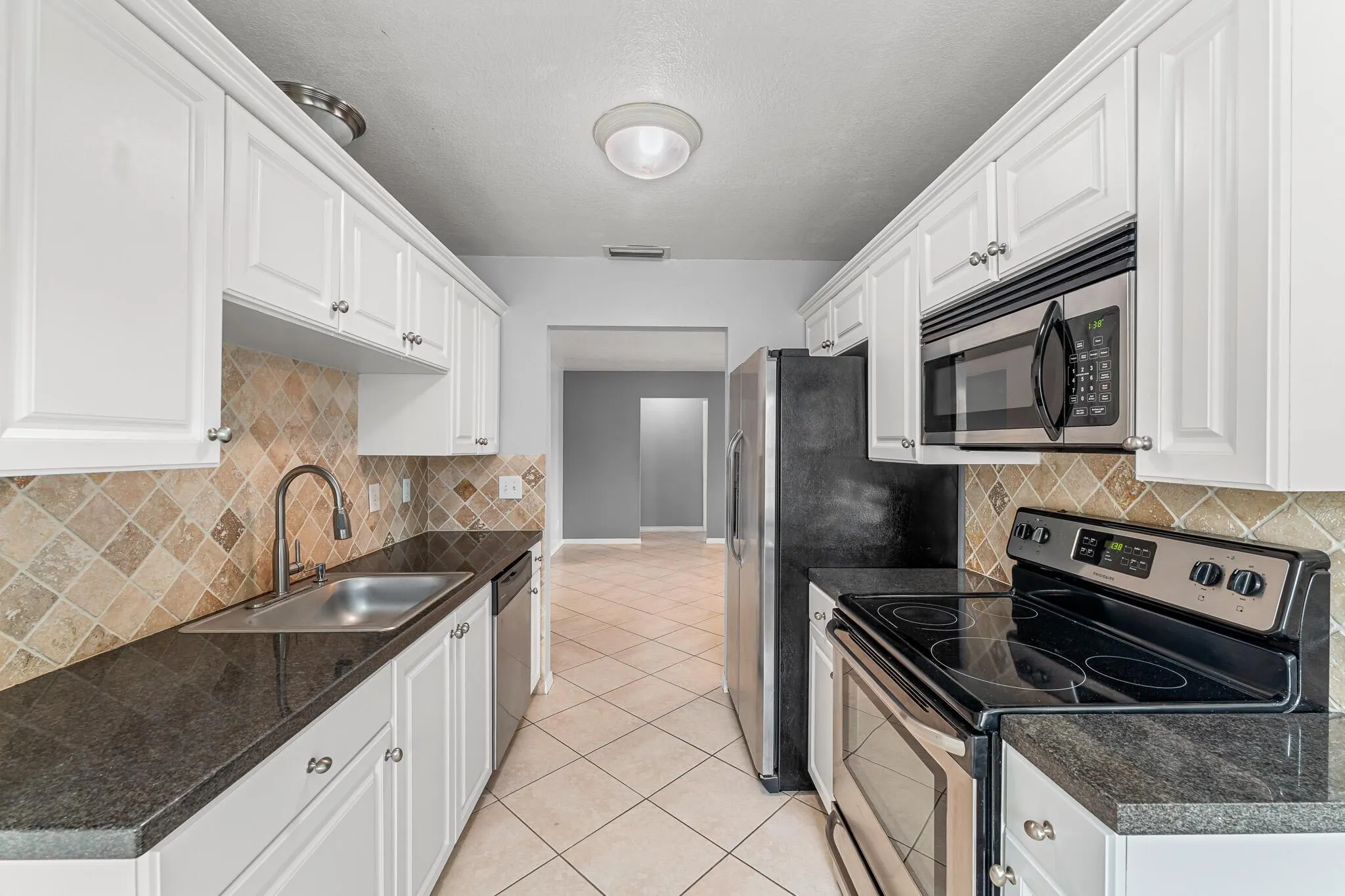 573 SE Floresta Drive