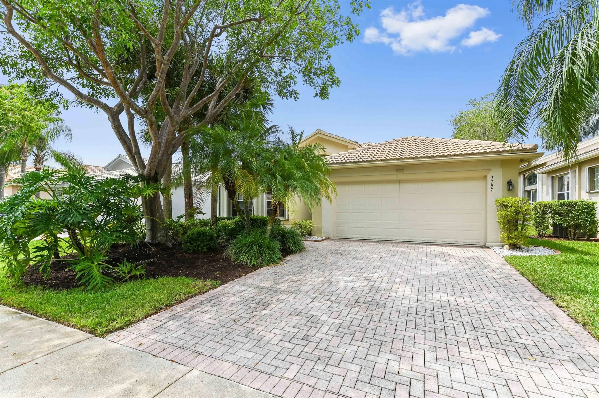 7757 Coral Colony Way