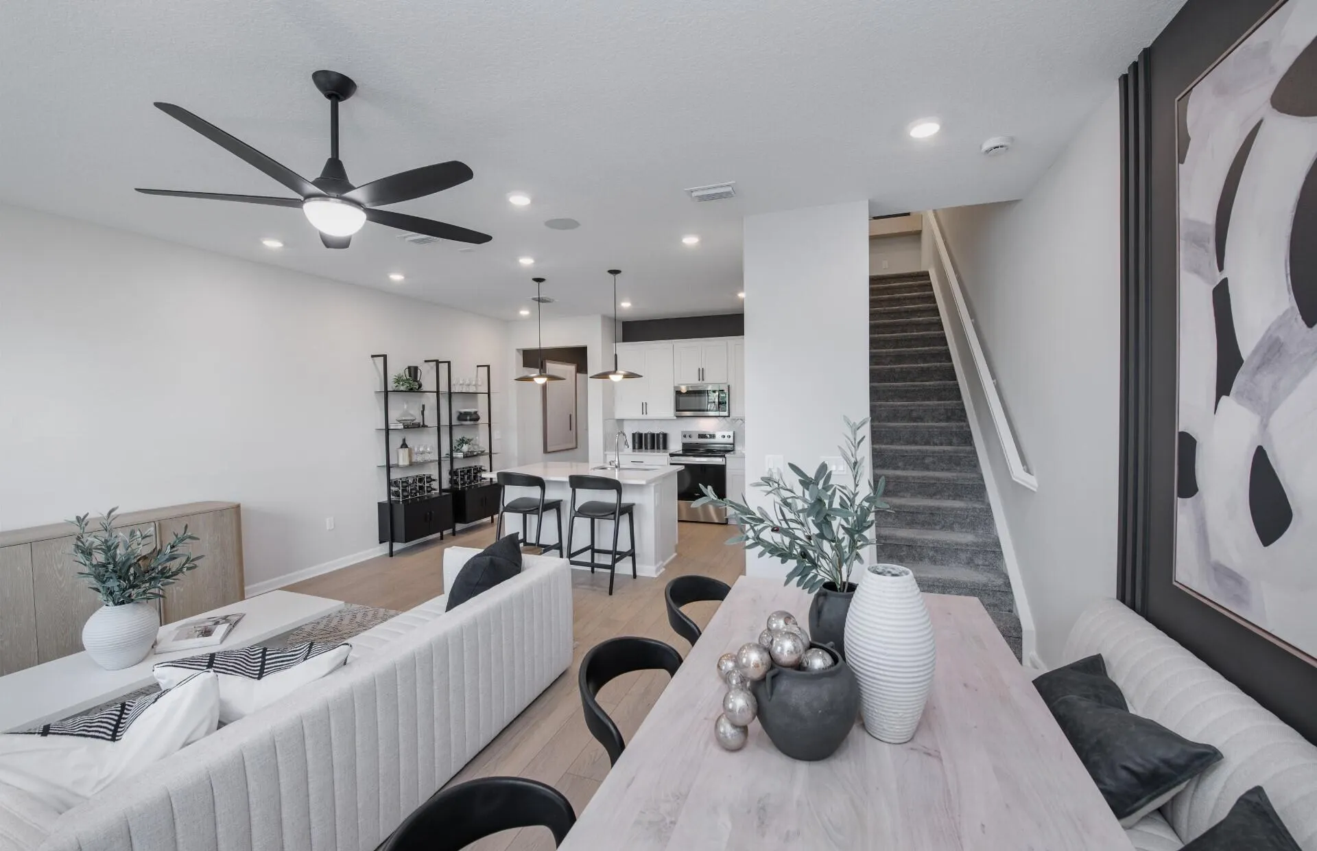 4333 Efendi Drive, #Latitude 002-01