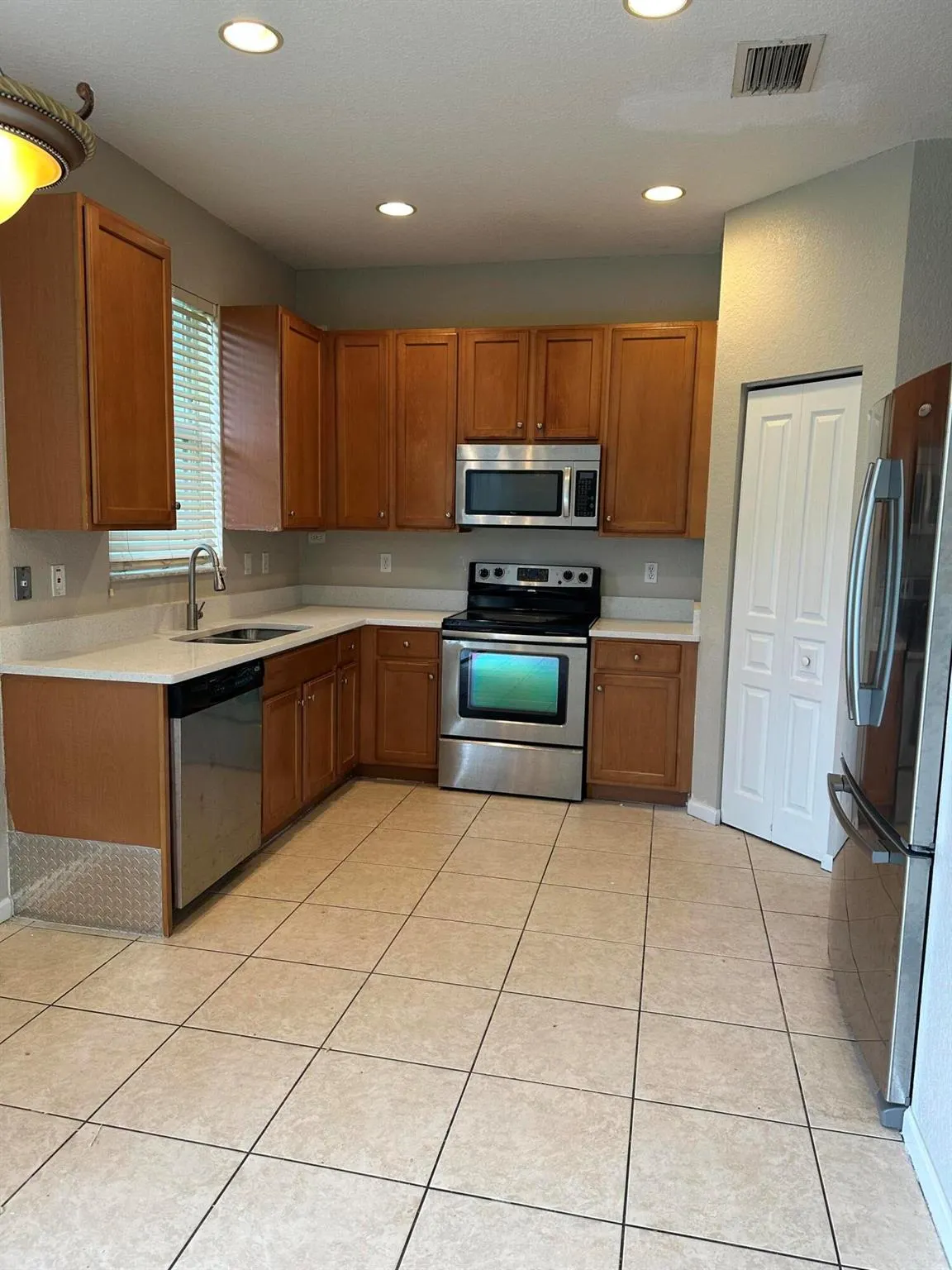 5012 Starblaze Drive