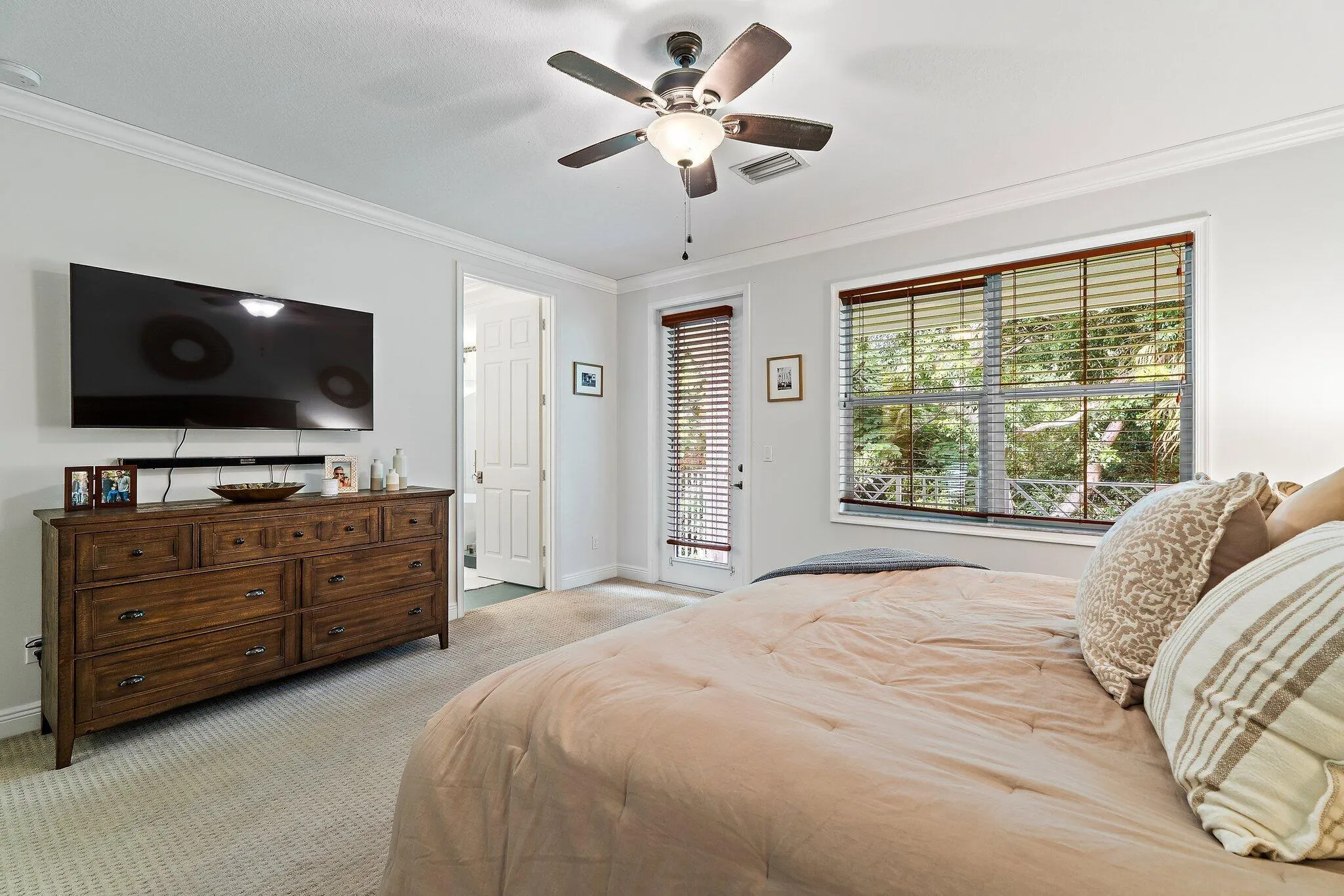 4033 Kingston Lane