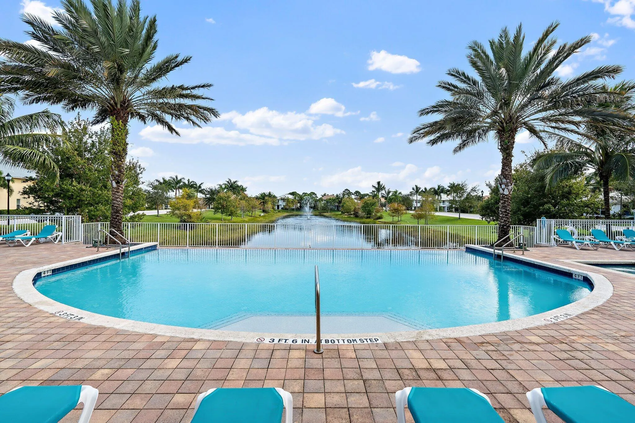 4033 Kingston Lane