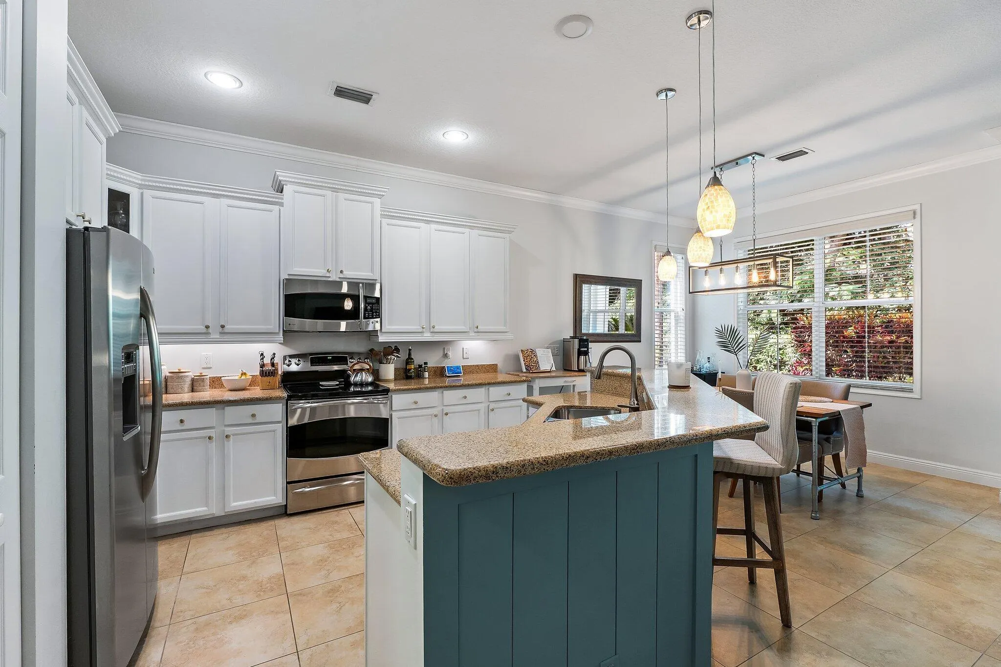4033 Kingston Lane