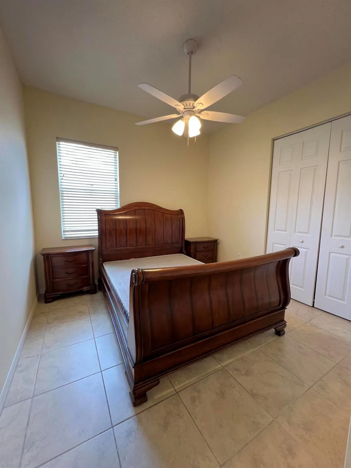 417 SW Blue Spring Court